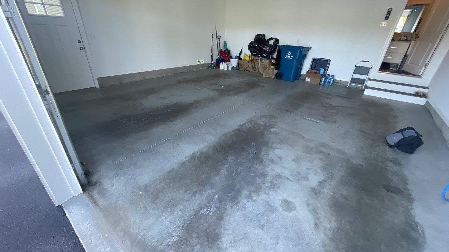 Garage in Nashua, NH 03062 by Symphony Concrete Coatings