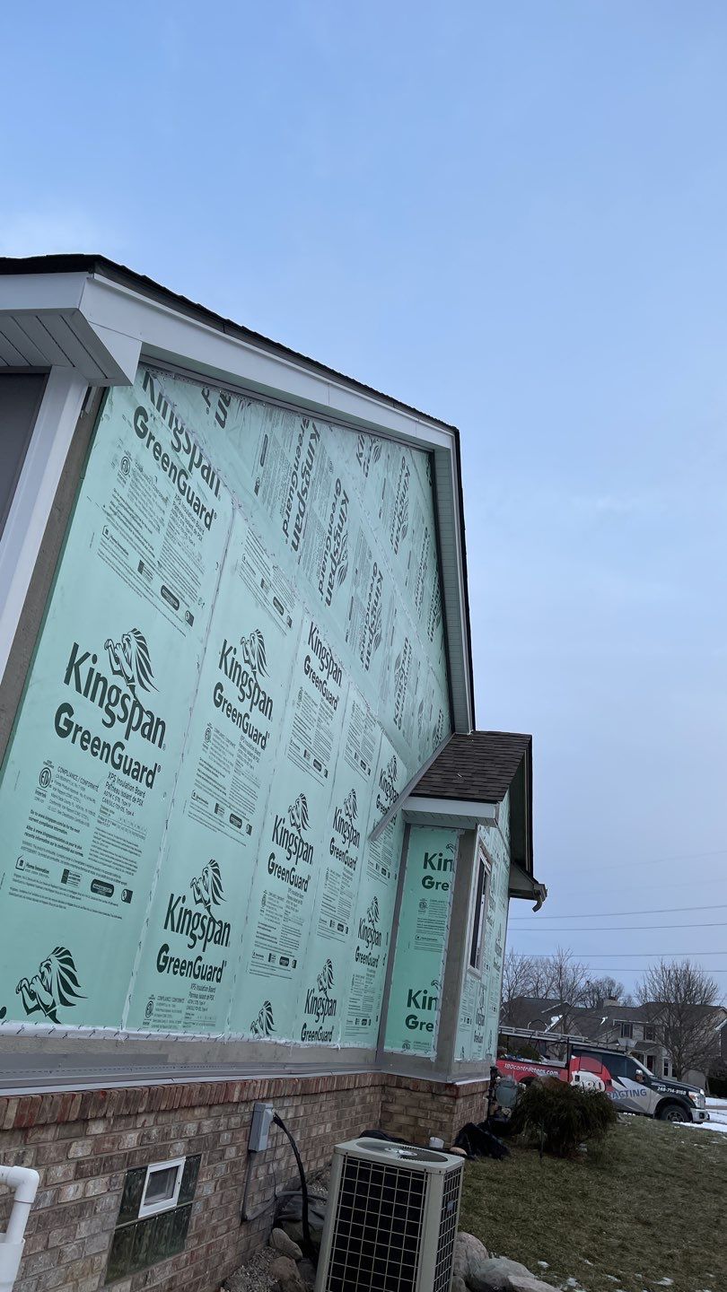 CertainTeed Cedarboards B&B + Alside UltraMax Windows Triple Pane by 180 Contractors