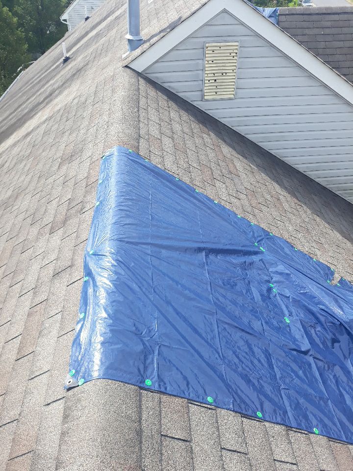 Woodbridge: CertainTeed Landmark Designer Shingles in Cottage Red by RM Banning, Inc.