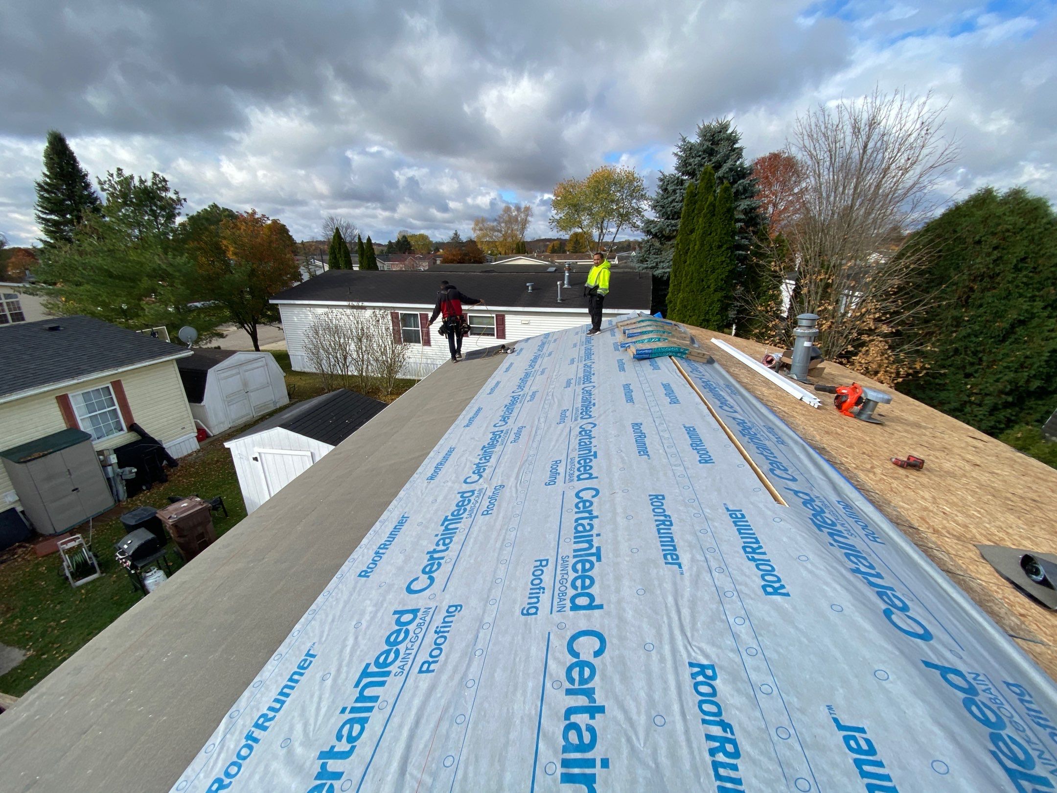 Roof Replacement using CertainTeed Landmark by 180 Contractors