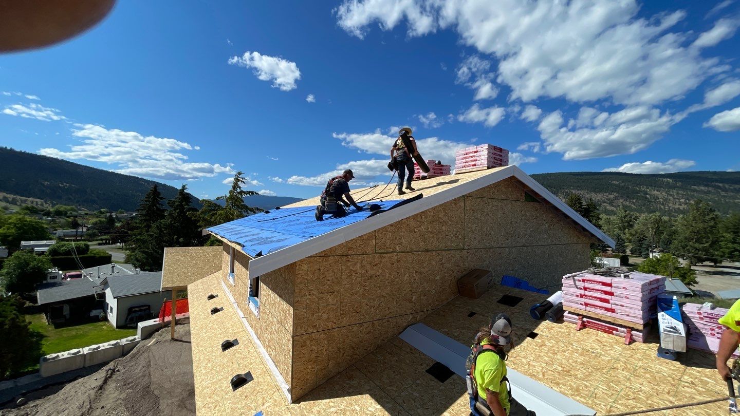 Residential Roofing Installation using OC Oakridge shingles by Top Notch Roofing Inc
