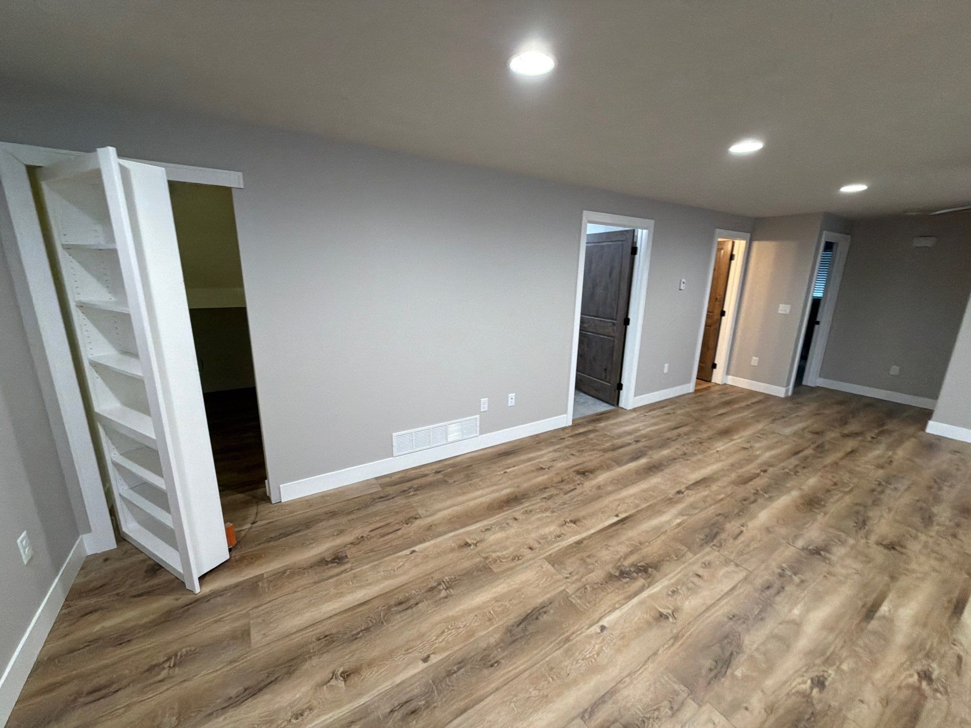 Sioux Falls Interior Finishing by Select Painting, Coatings & Garage Cabinets