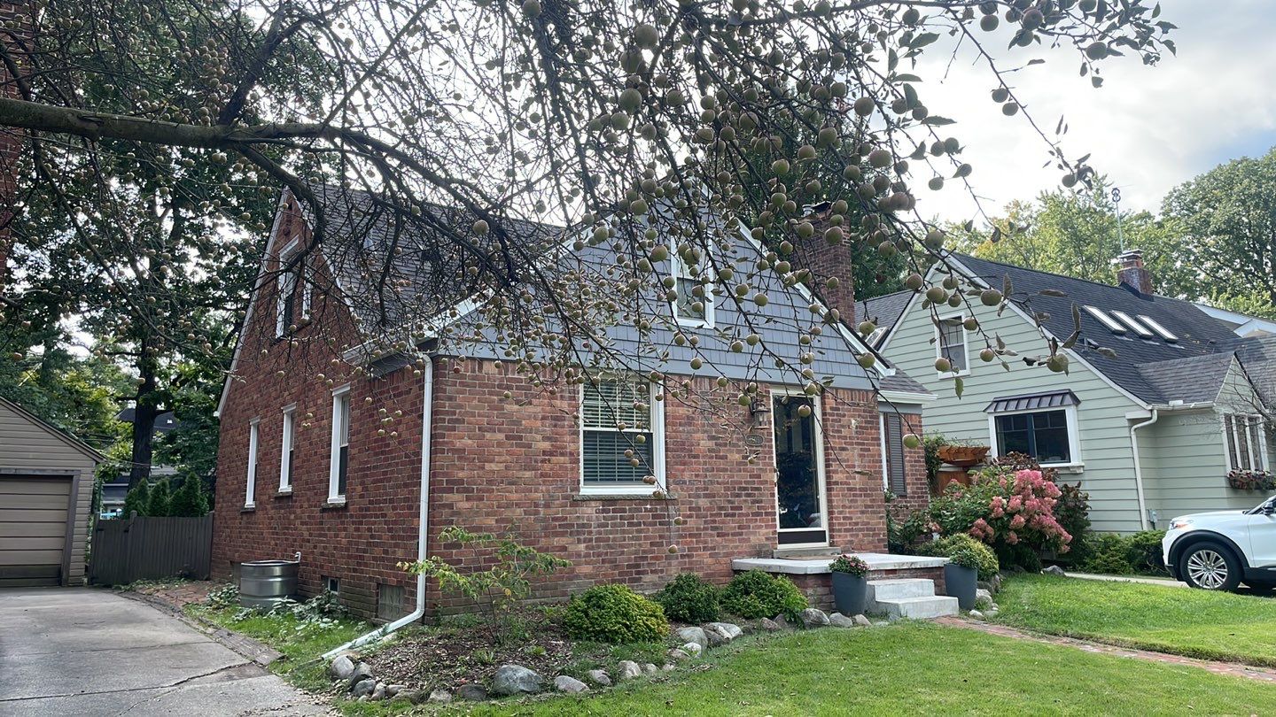 Siding Replacement using CertainTeed Restoration Classis D4 by 180 Contractors