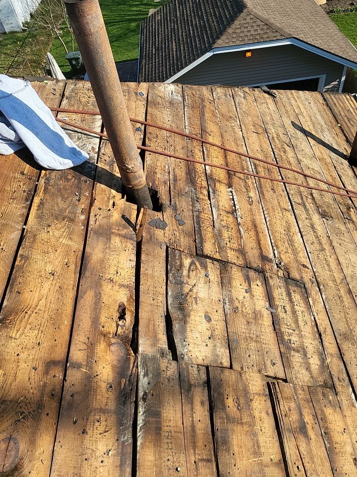 ATLAS PINNACLE COLOR: WEATHERED WOOD DRIP EDGE: MUSKET BROWN by Eagle Eye Roofing