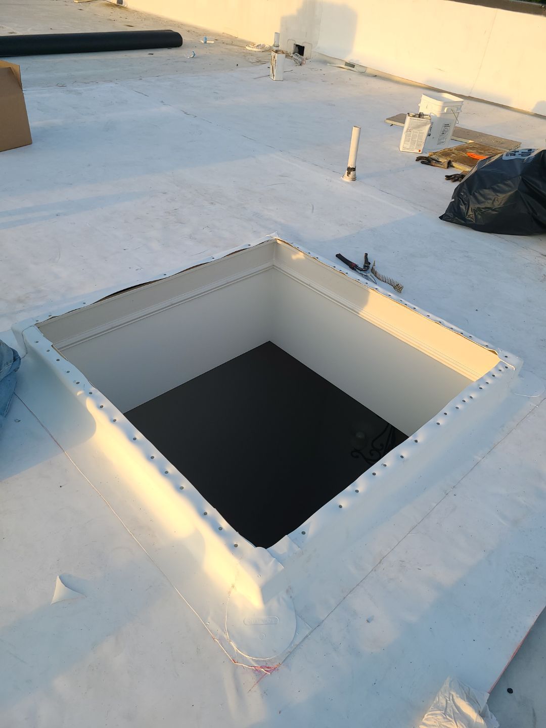 Alexandria: Carlisle Syntec TPO Flat Roof Installation by RM Banning, Inc.