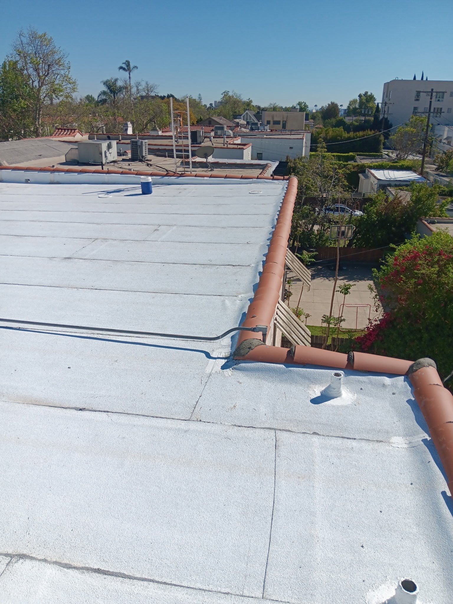 New Roof! Apartment Building in L.A.  by Hull Brothers Roofing