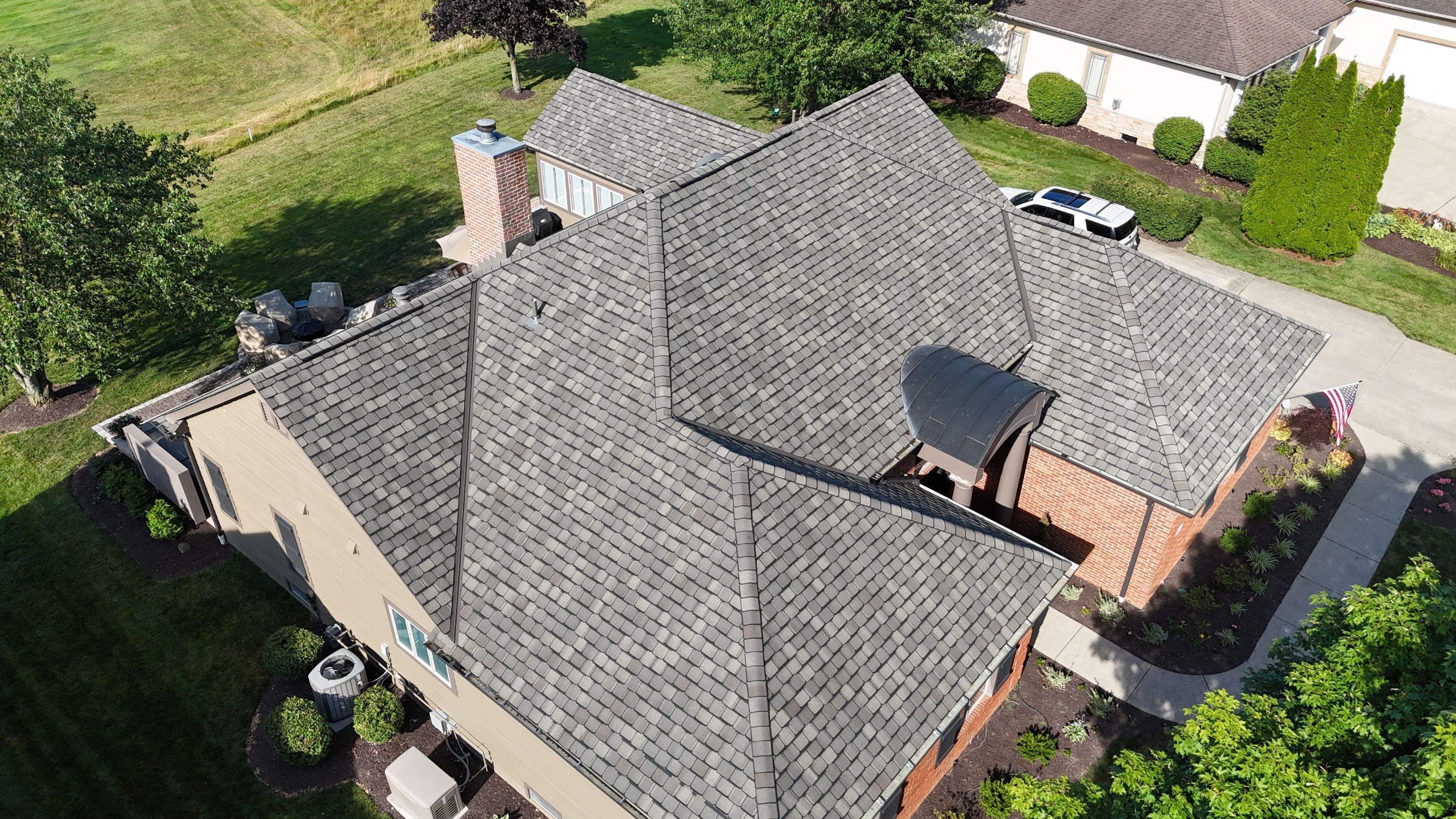 Certainteed Grand Manor Weathered Wood by Assured Restoration