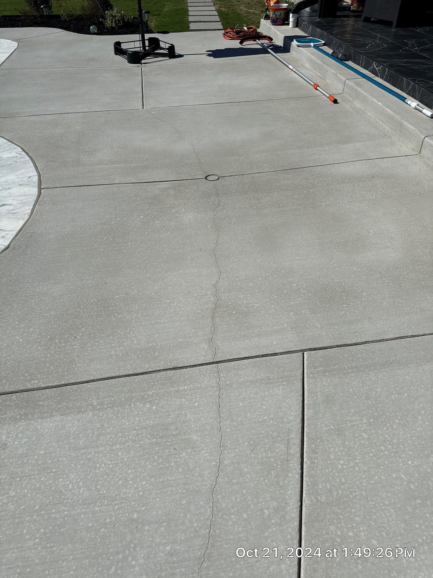 Freeform Pool with Raised Spa by Pinnacle Pools and Spas - DFW