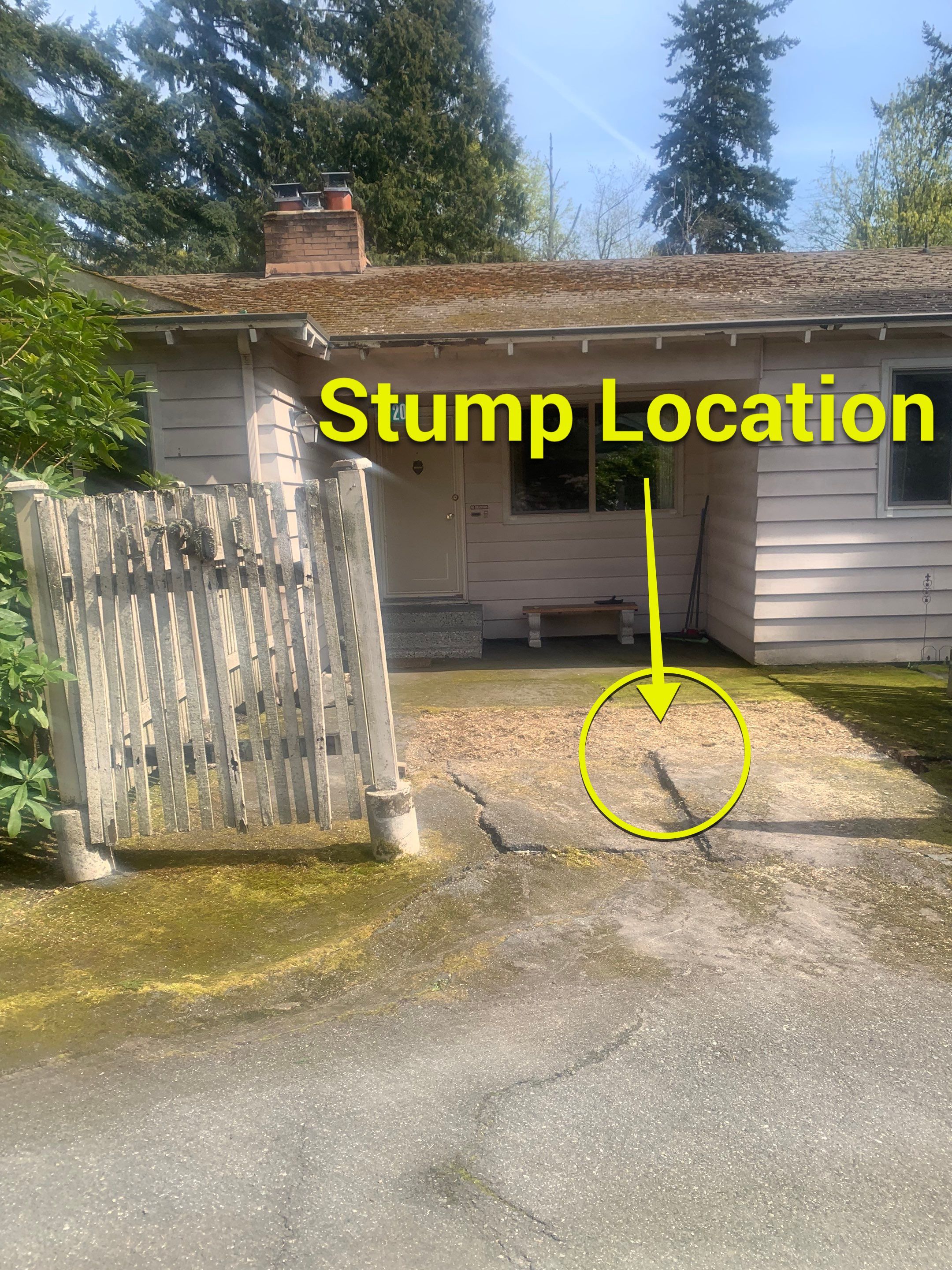 Modern Entry Fence by Jireh Asphalt & Concrete Inc 