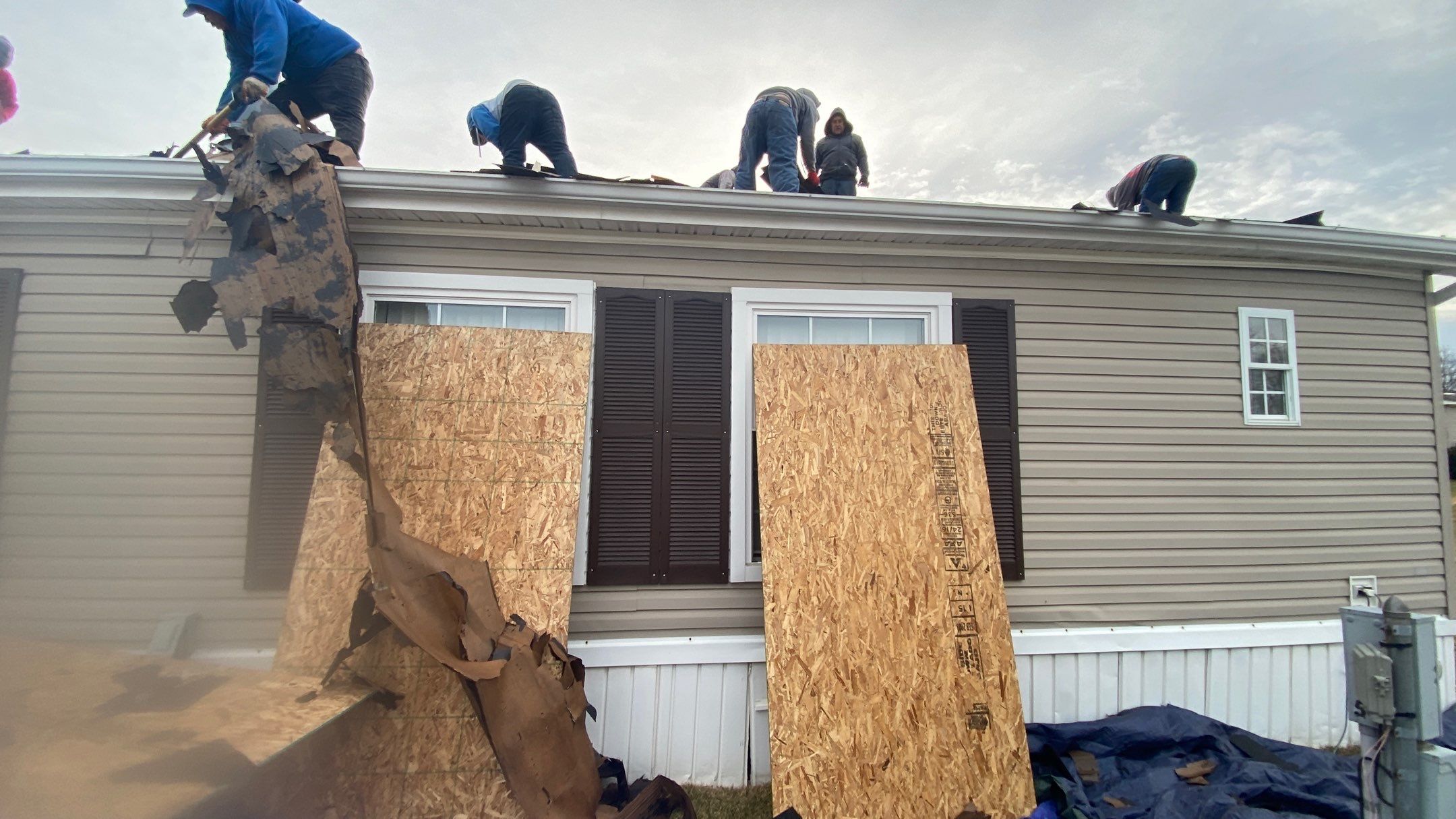 Roof Replacement using CertainTeed Landmark by 180 Contractors