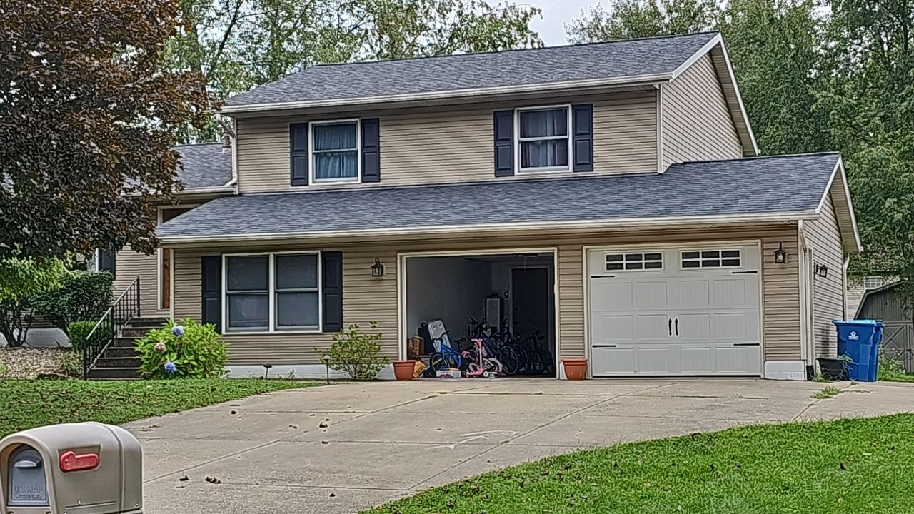 ATLAS PINNACLE COLOR: BLACK SHADOW by Eagle Eye Roofing