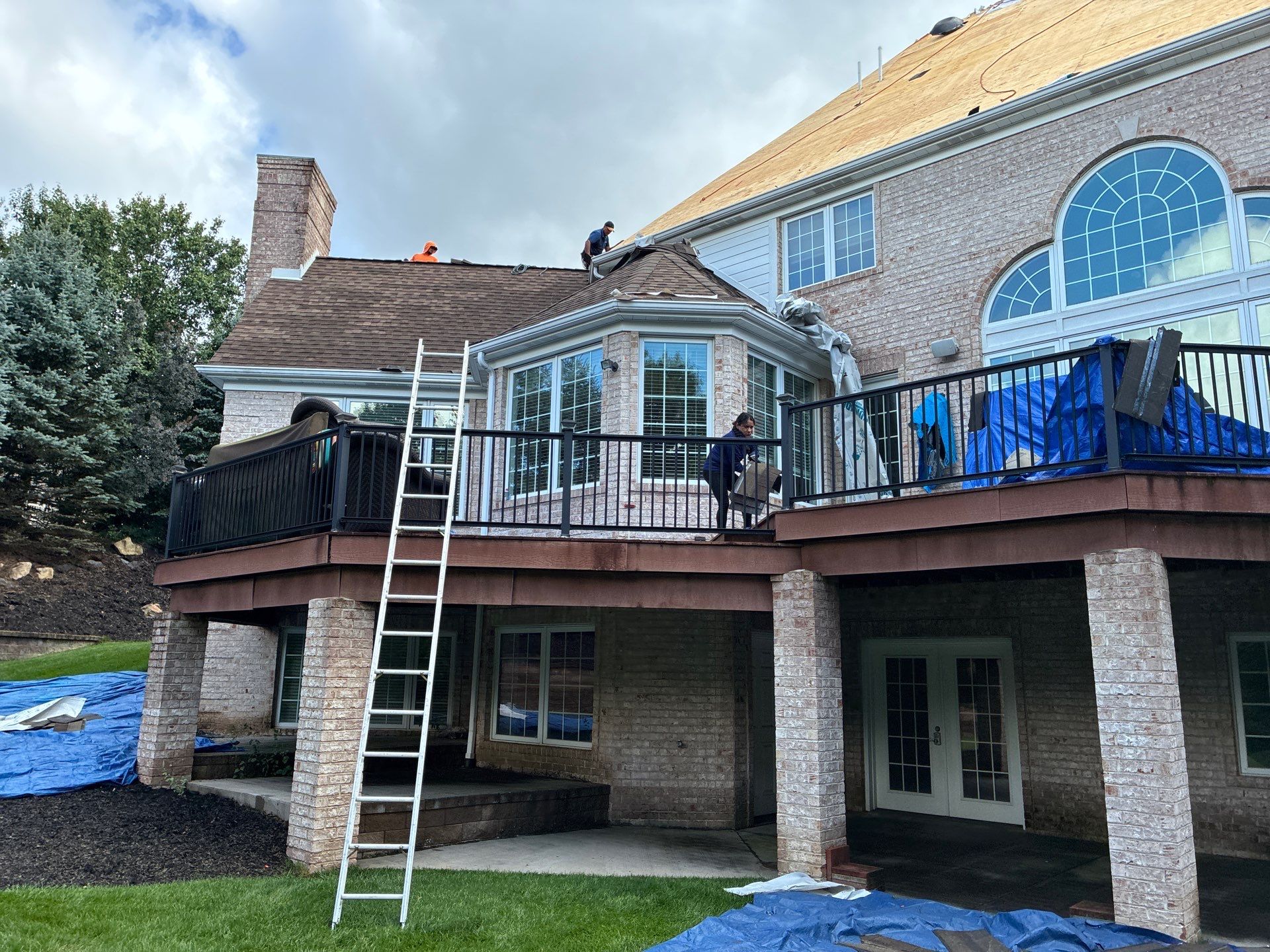Complete GAF Timberline HDZ Roof Replacement for Coraopolis Residence by Cousins Roofing Siding & Decks