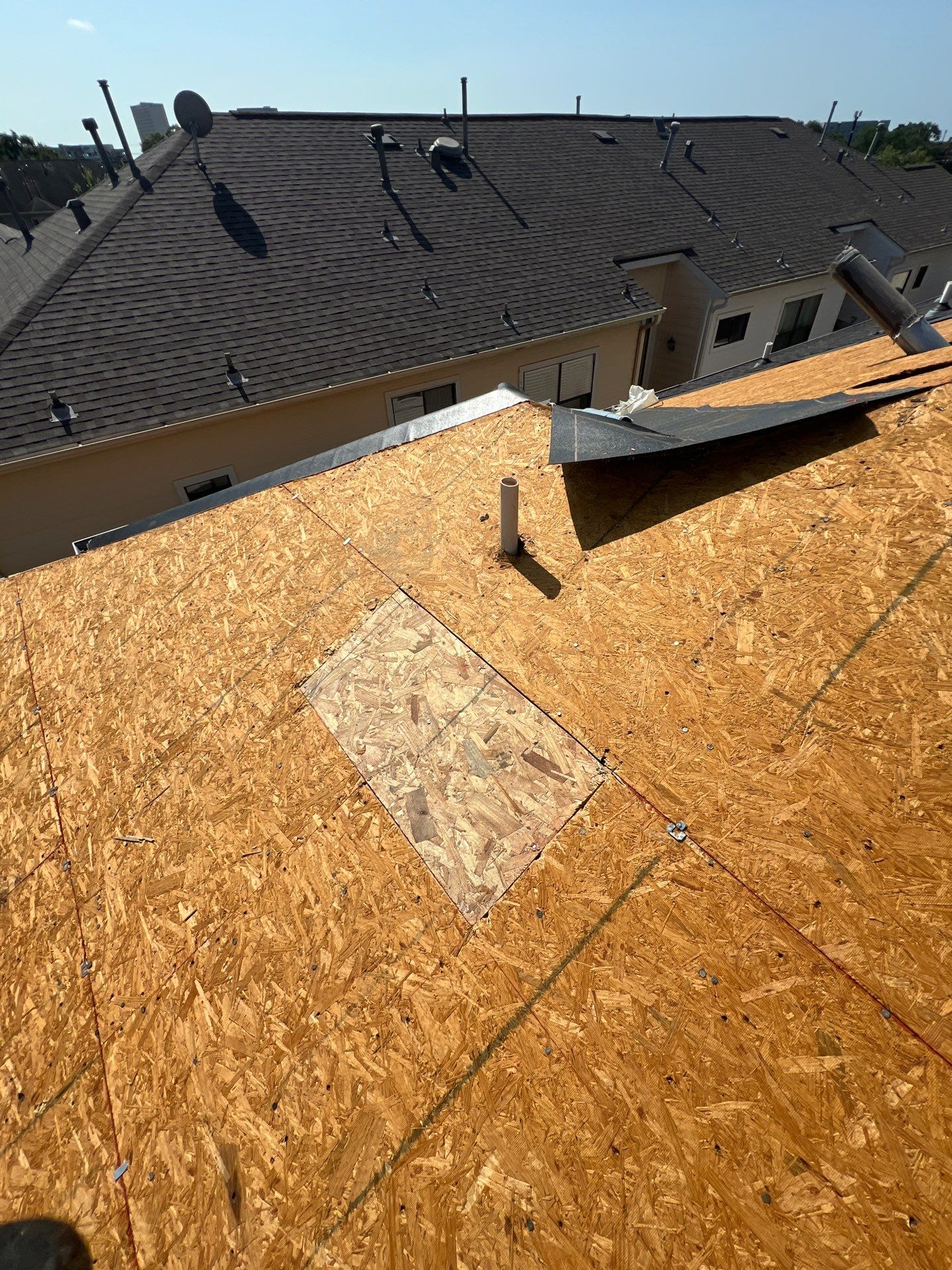 Residential Roofing Installation using Owen's Corning Duration (Lifetime) Shingles by Roof Repair Company