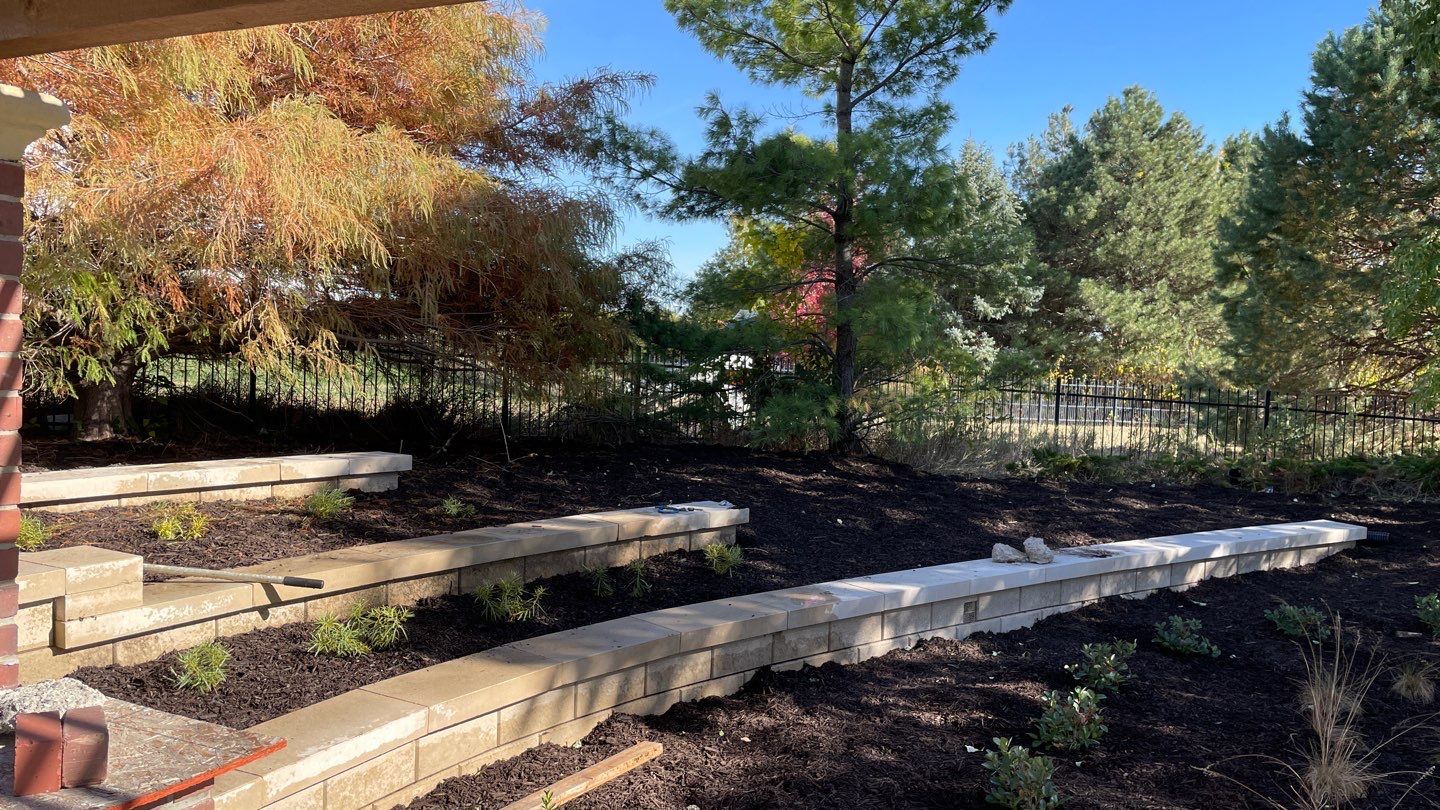 Landscape Bed Updates.  by New Horizon Landscapes