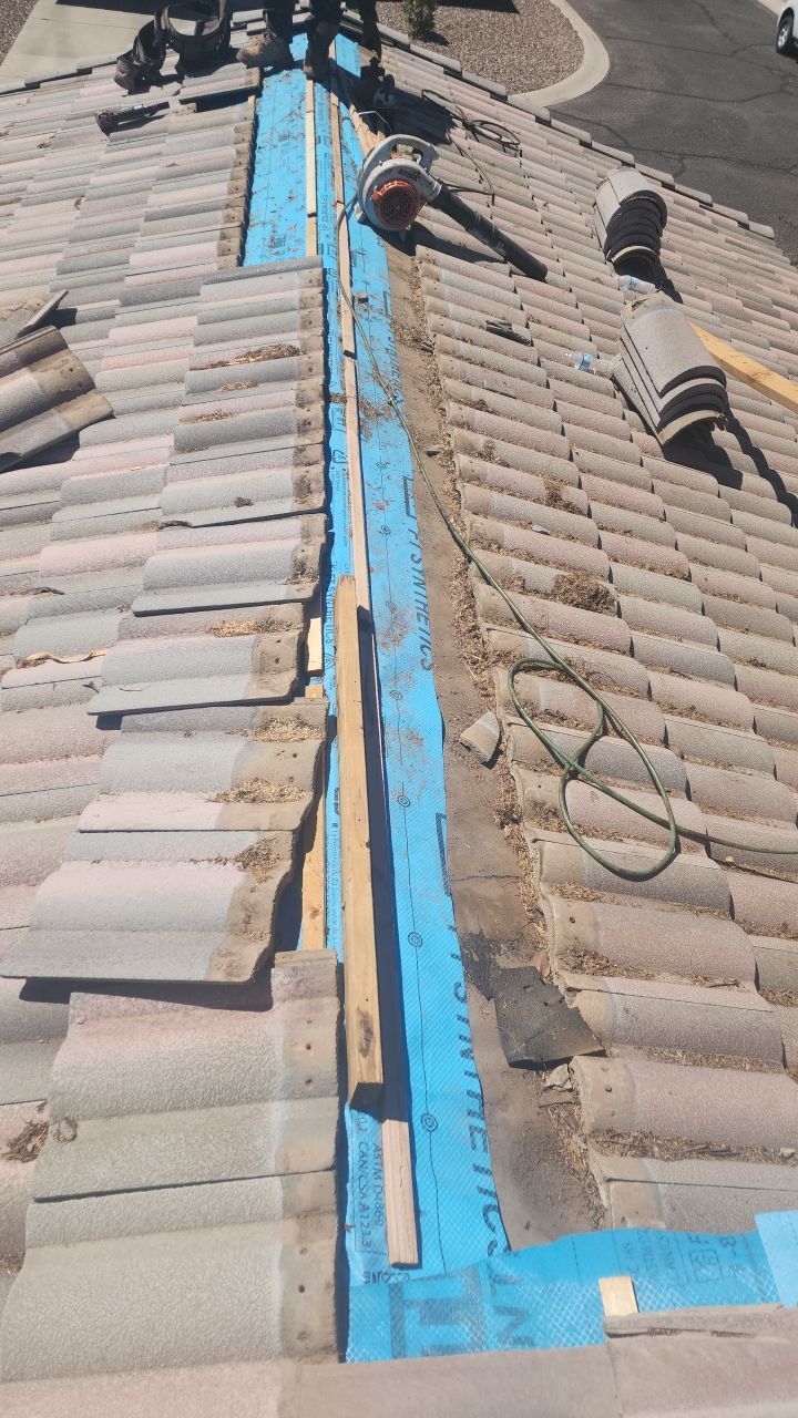 Santa Fe Blend Concrete Tile by Reimagine Roofing