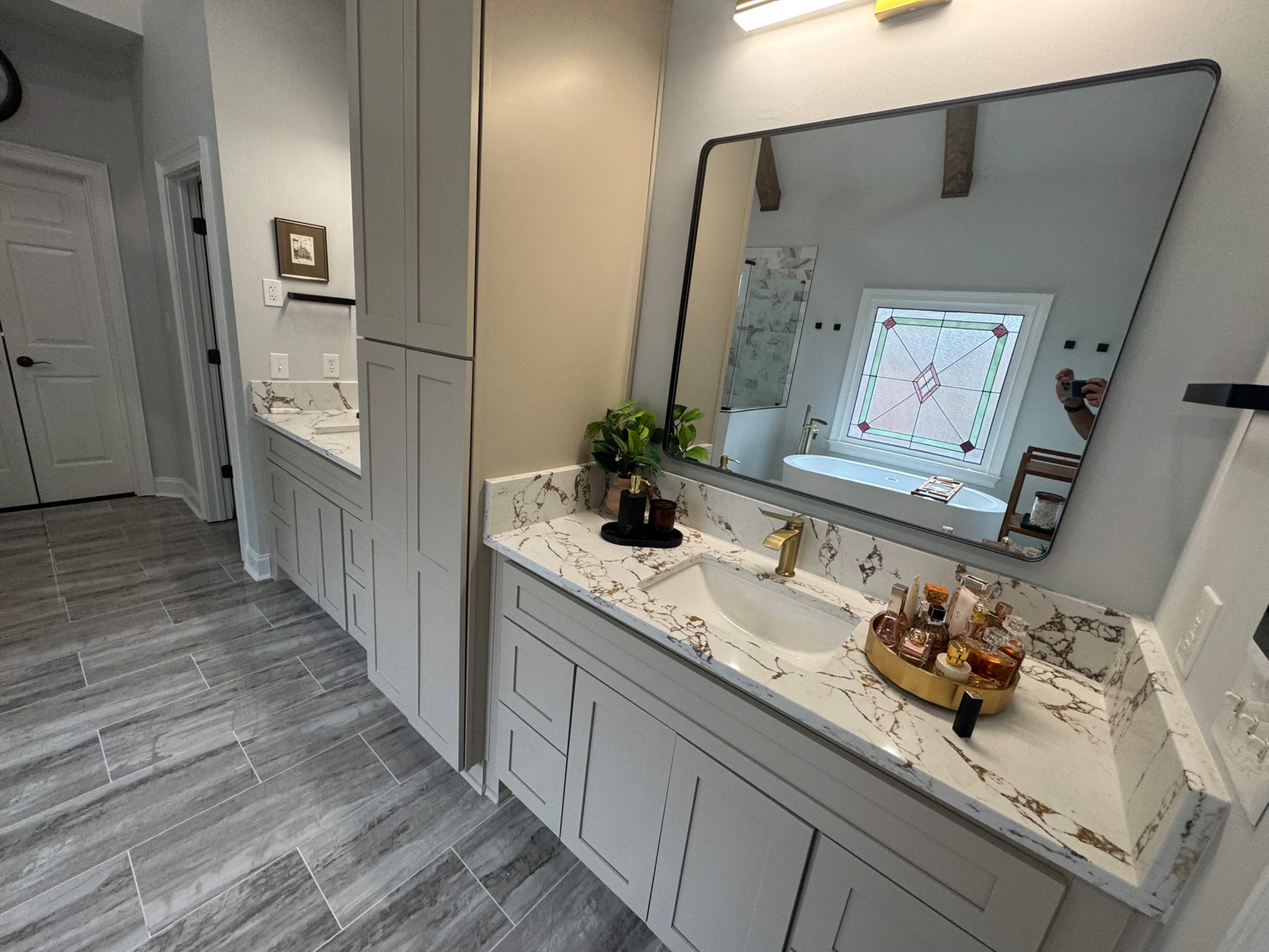 Master bathroom renovation by Prudencio