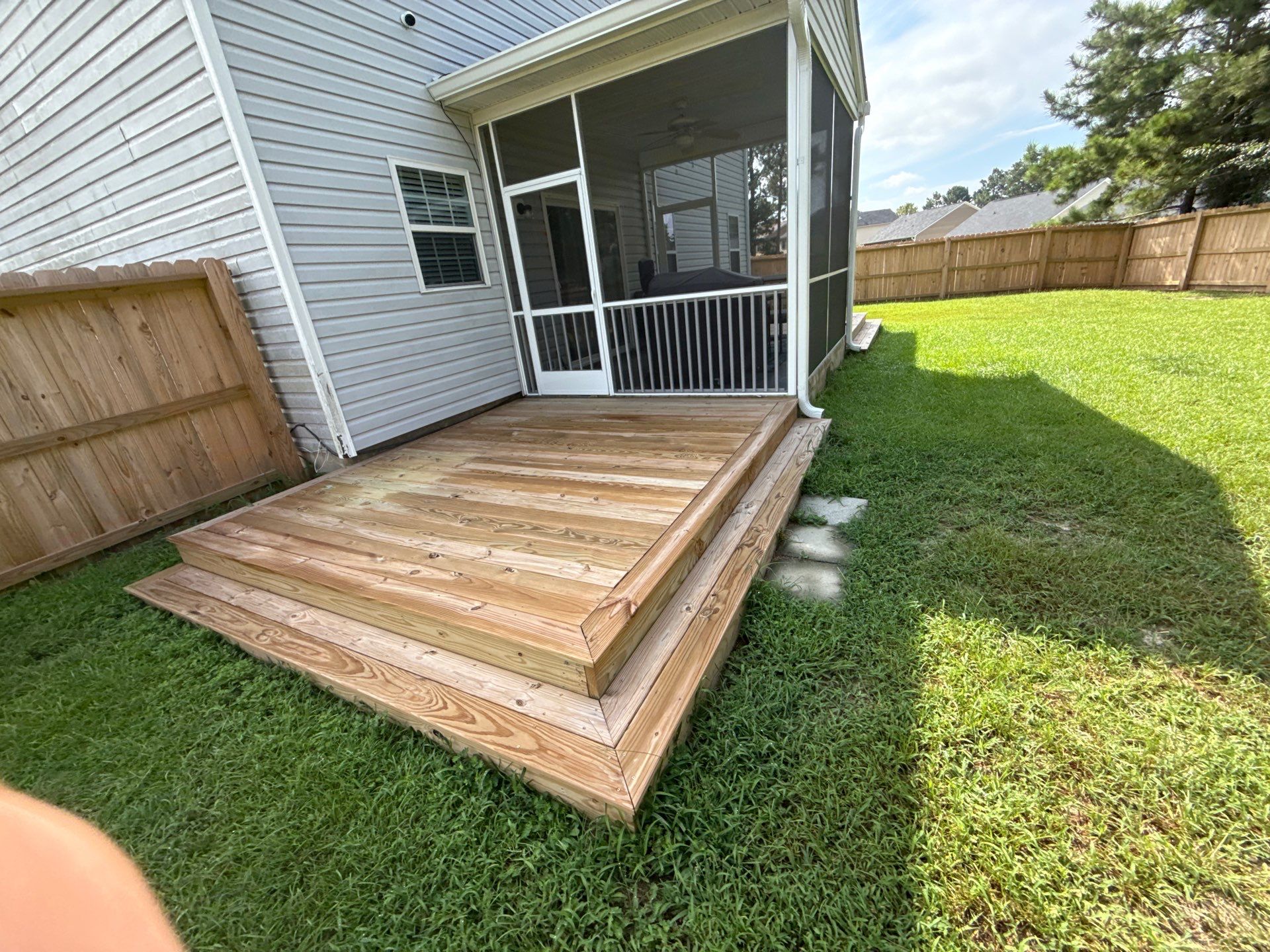 Wood Fence and Wood Deck using Wood Sealant by DuraSeal