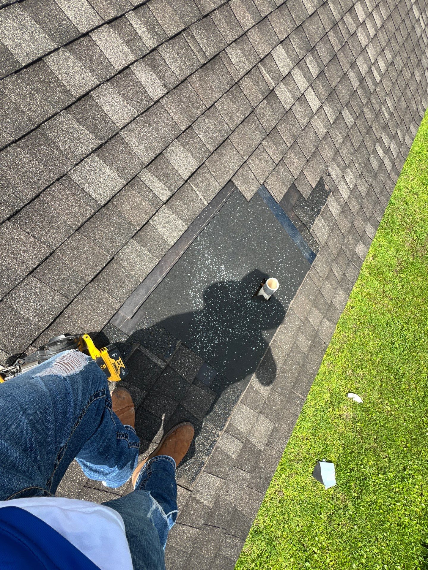 Hail Damage using Owen's Corning Duration (Lifetime) Shingles by Roof Repair Company