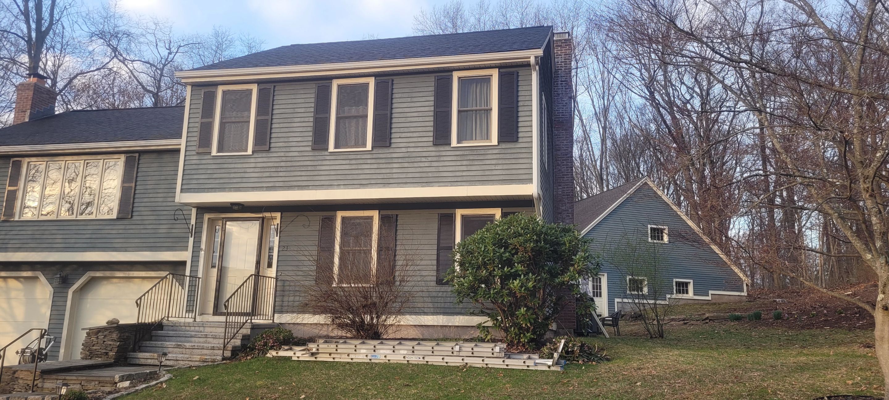 Flawless combination of style and strength; a brand new asphalt shingled roof by DiGiorgi by DiGiorgi Roofing and Siding Inc