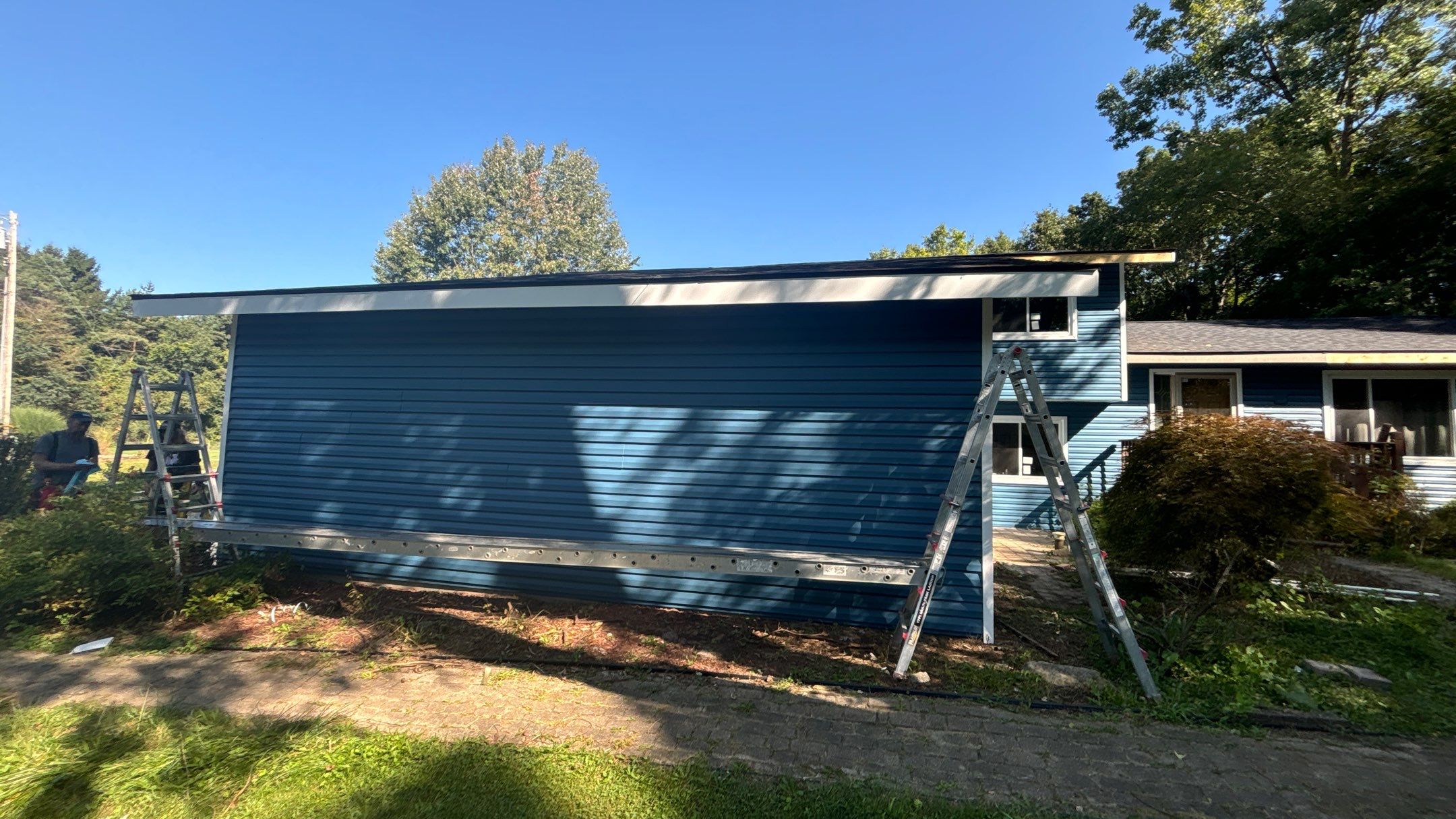 Siding Replacement using Alside D4 1/2" Dutchlap by 180 Contractors