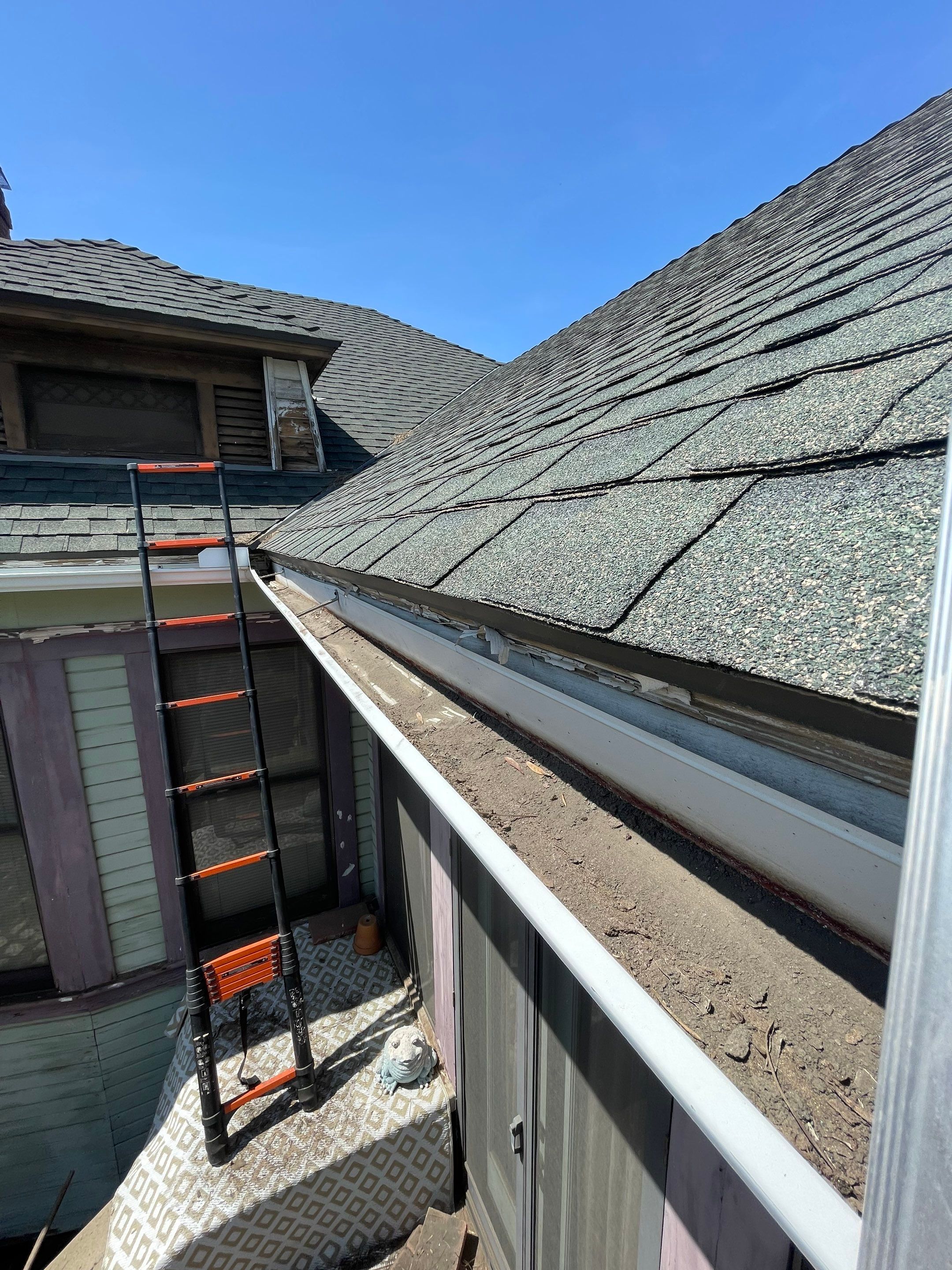 Gutter Cleaning & Guard Installation in San Dimas Ca by Palm Coast Solar Cleaning