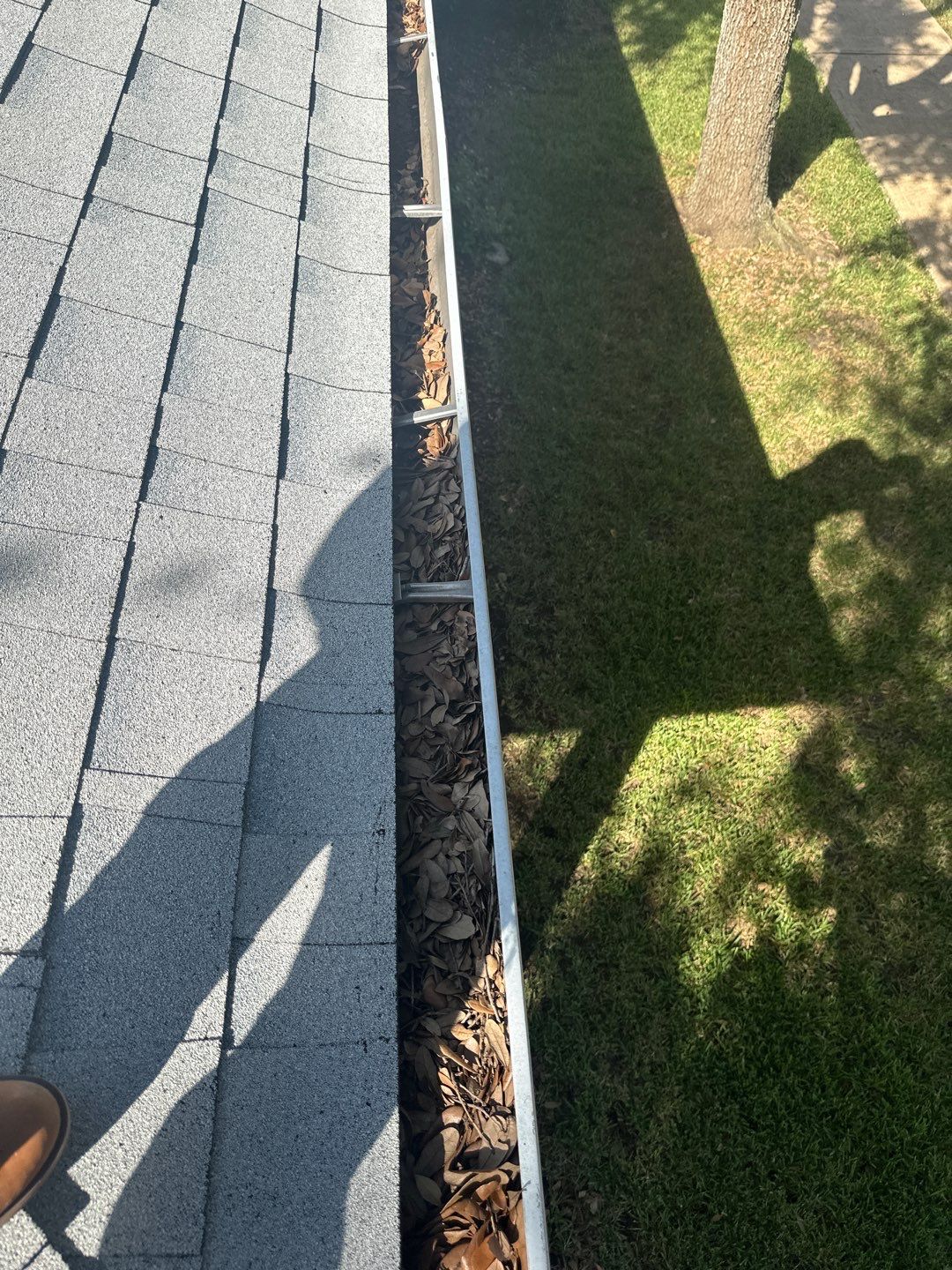 Hail Damage using Owen's Corning Duration (Lifetime) Shingles by Roof Repair Company
