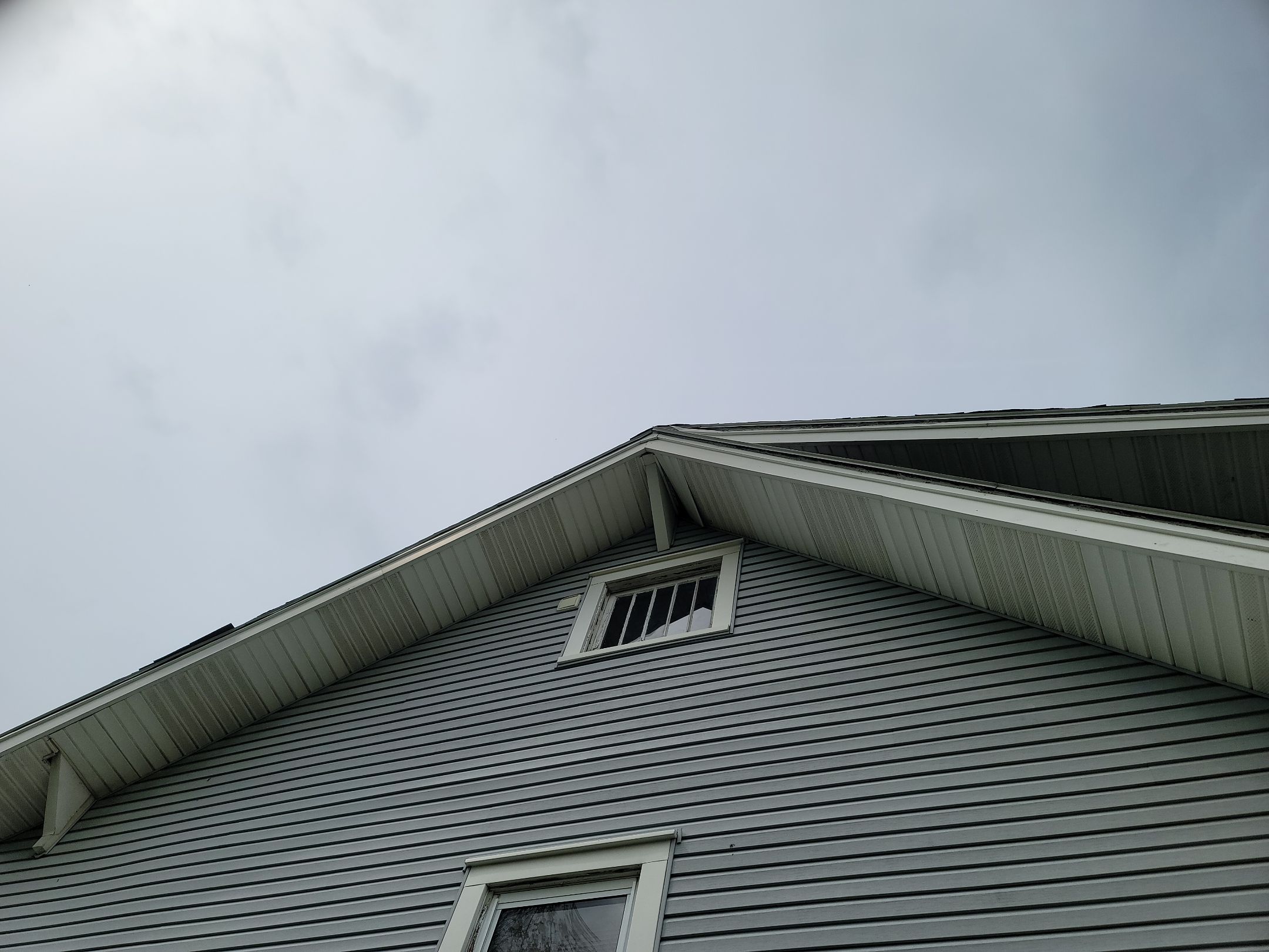 ATLAS PINNACLE COLOR: MORNING HARVEST DRIP EDGE: WHITE by Eagle Eye Roofing