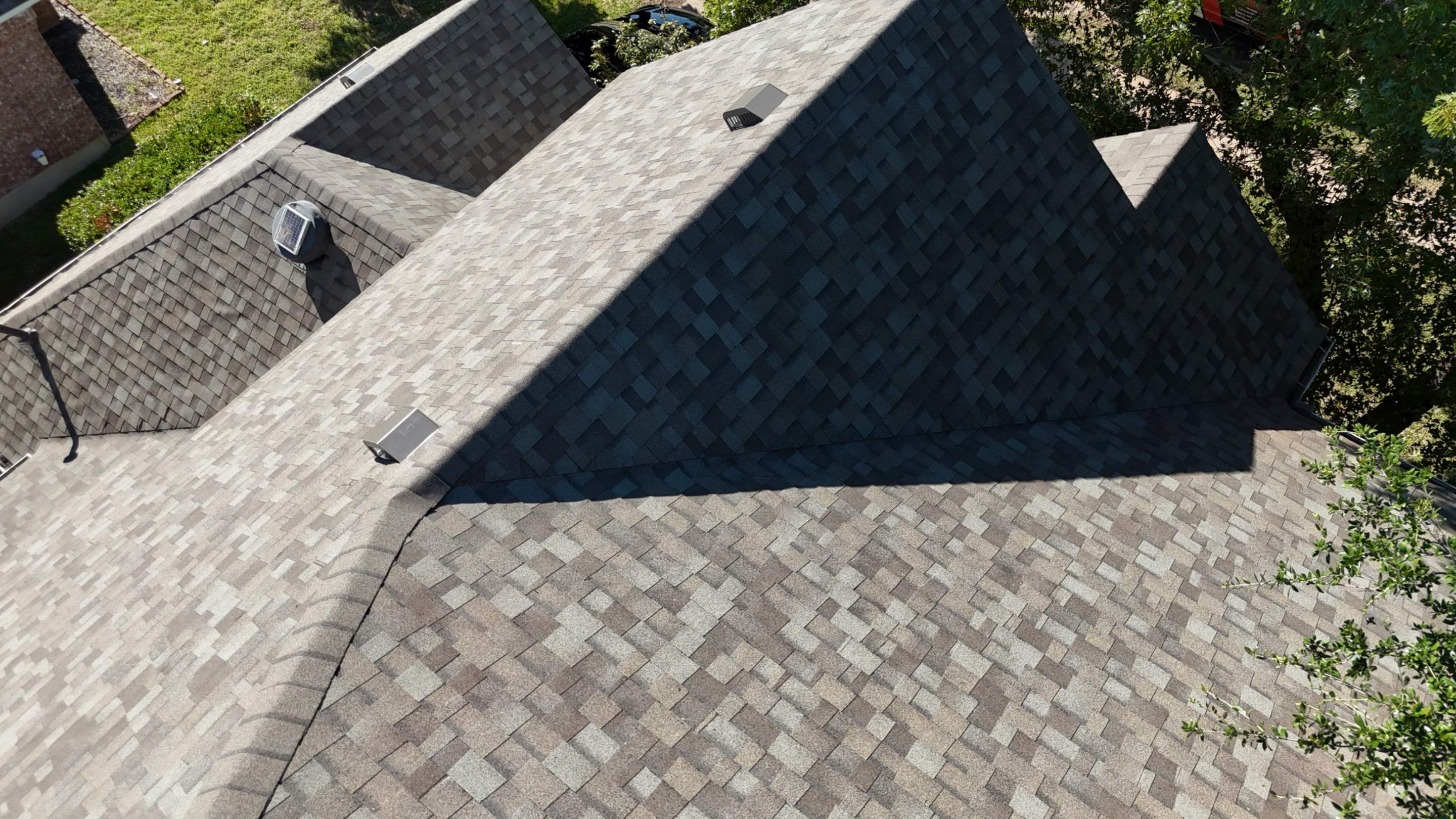 Driftwood - Owens Corning by RoofsOnly.com