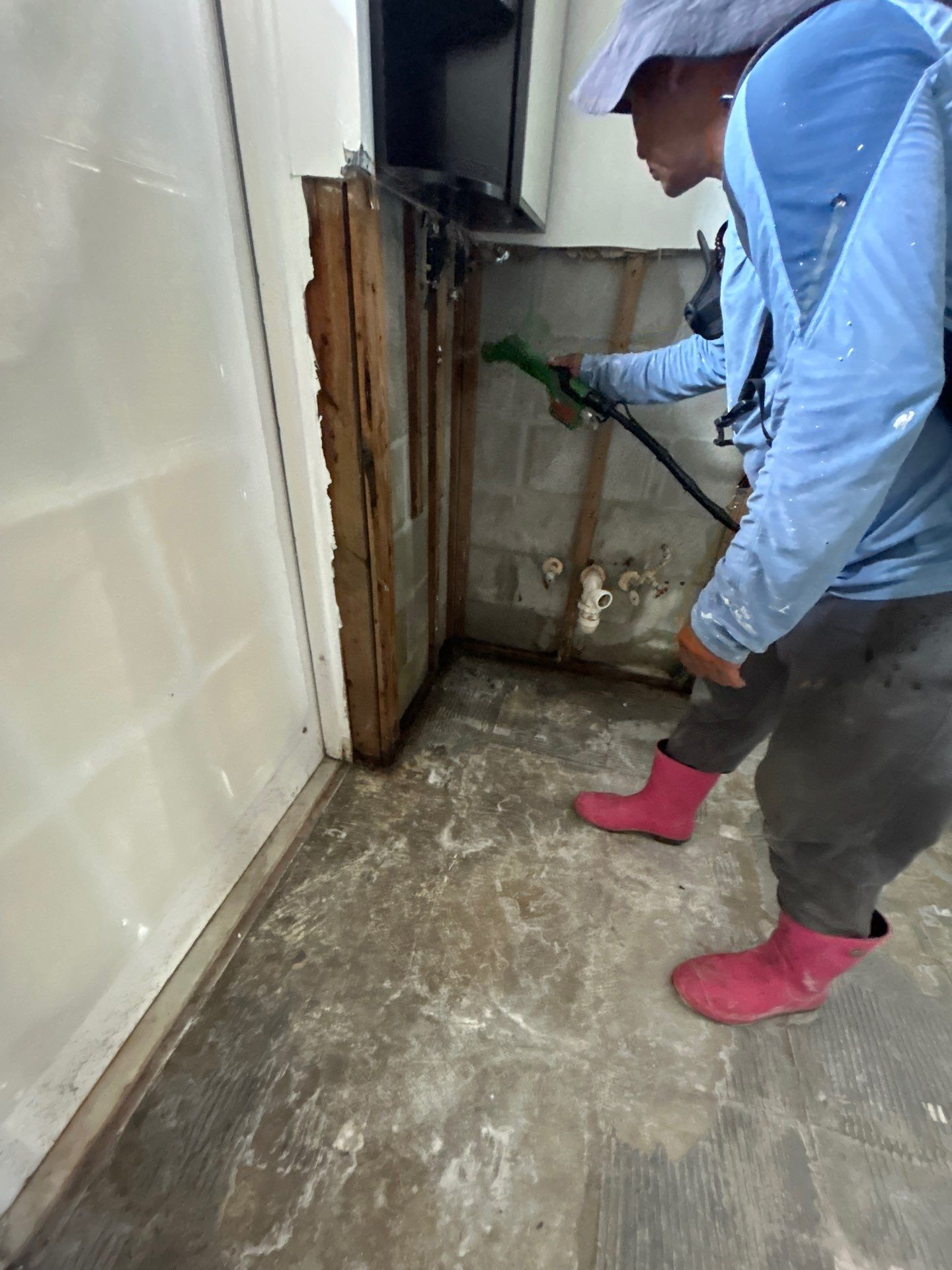 Mold Remediation + Reconstruction Bradenton by Ampm Restoration Services