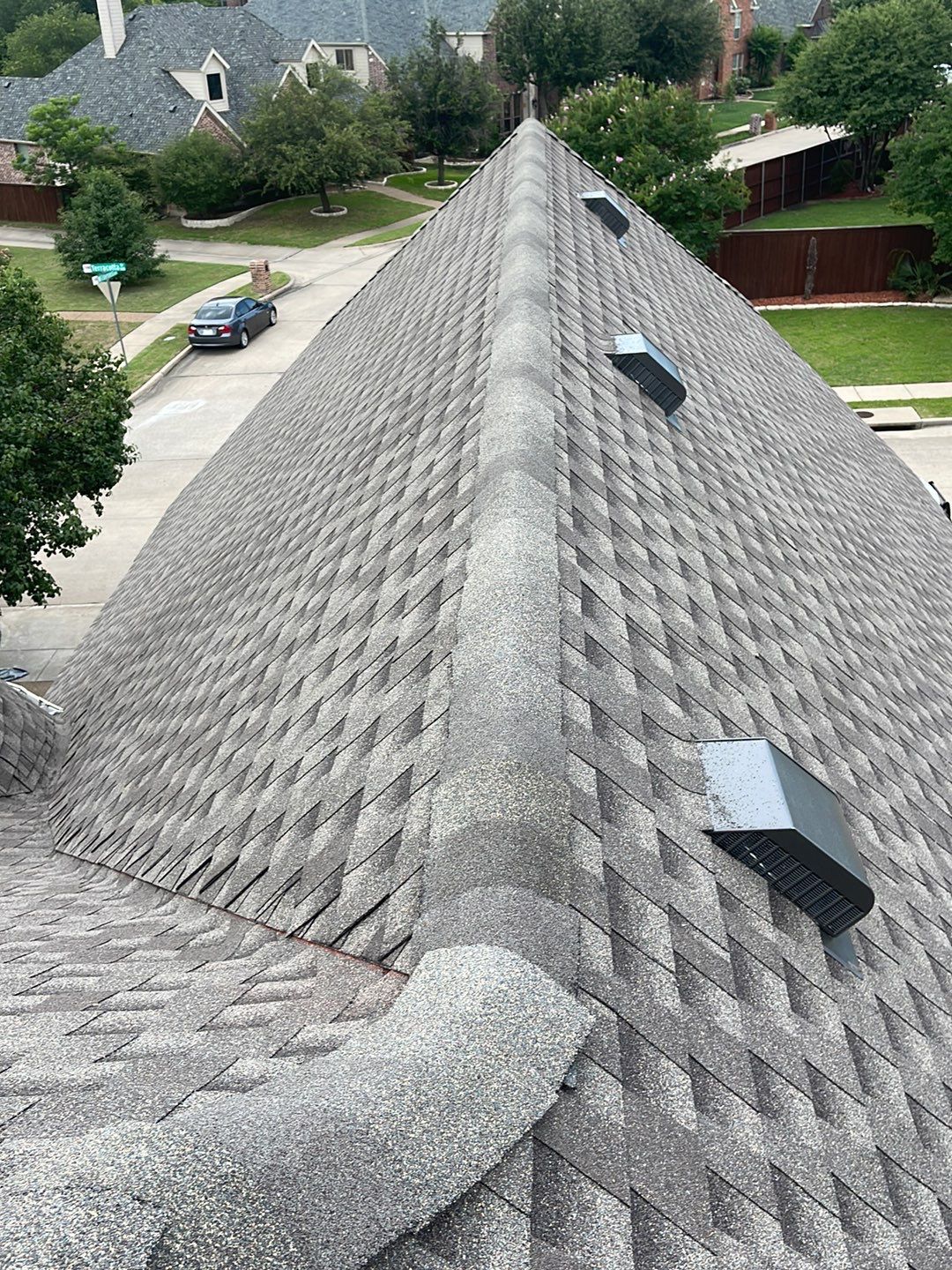 GAF HDZ - Weathered Wood by Elite Roofing LLC