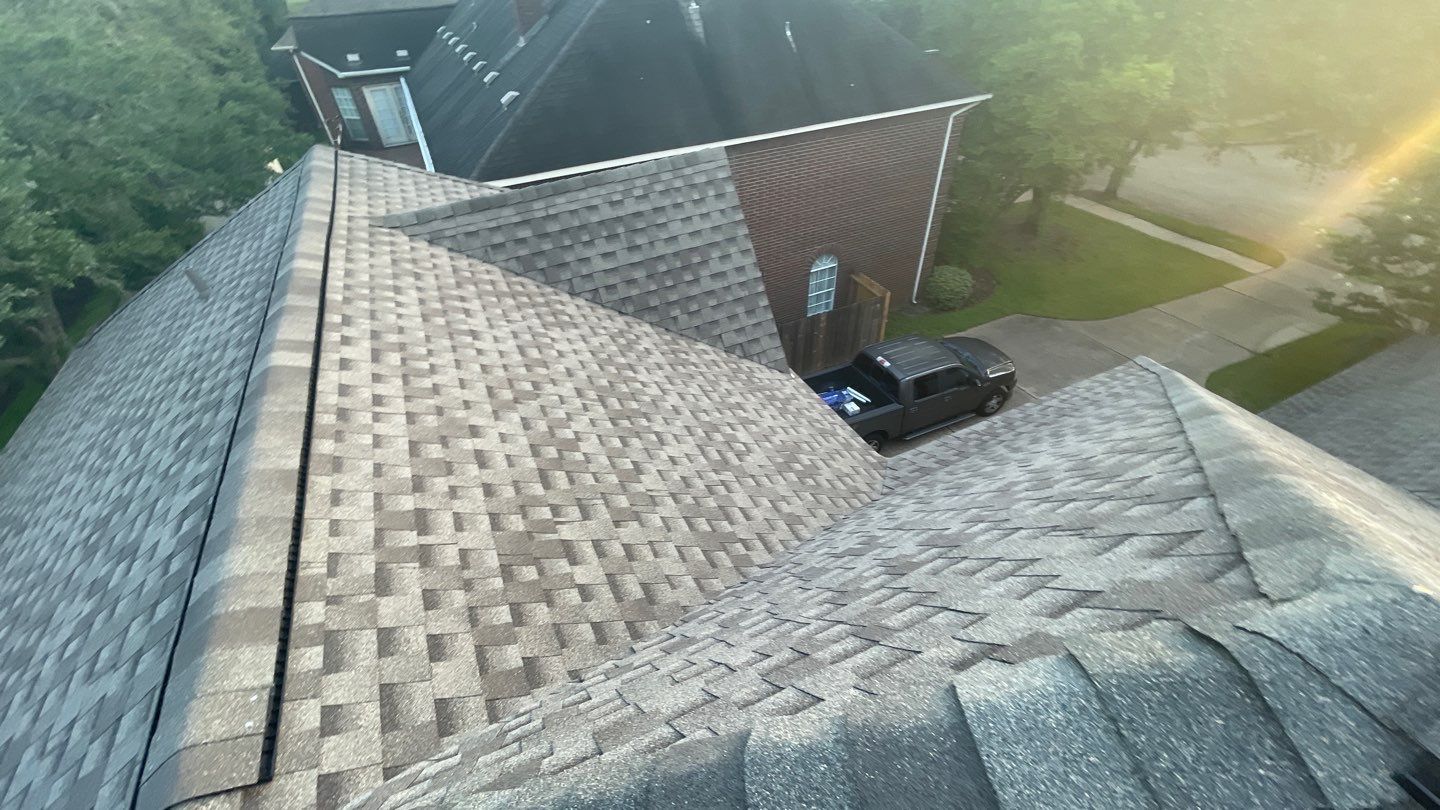 GAF HDZ - Weathered Wood by Elite Roofing LLC