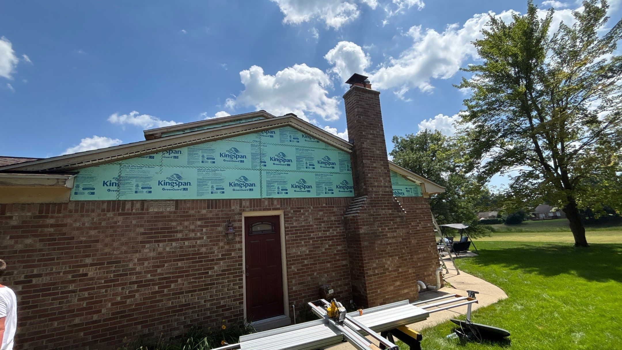 Siding Replacement using Alside S7 Cedar Mill Grain Pebble by 180 Contractors
