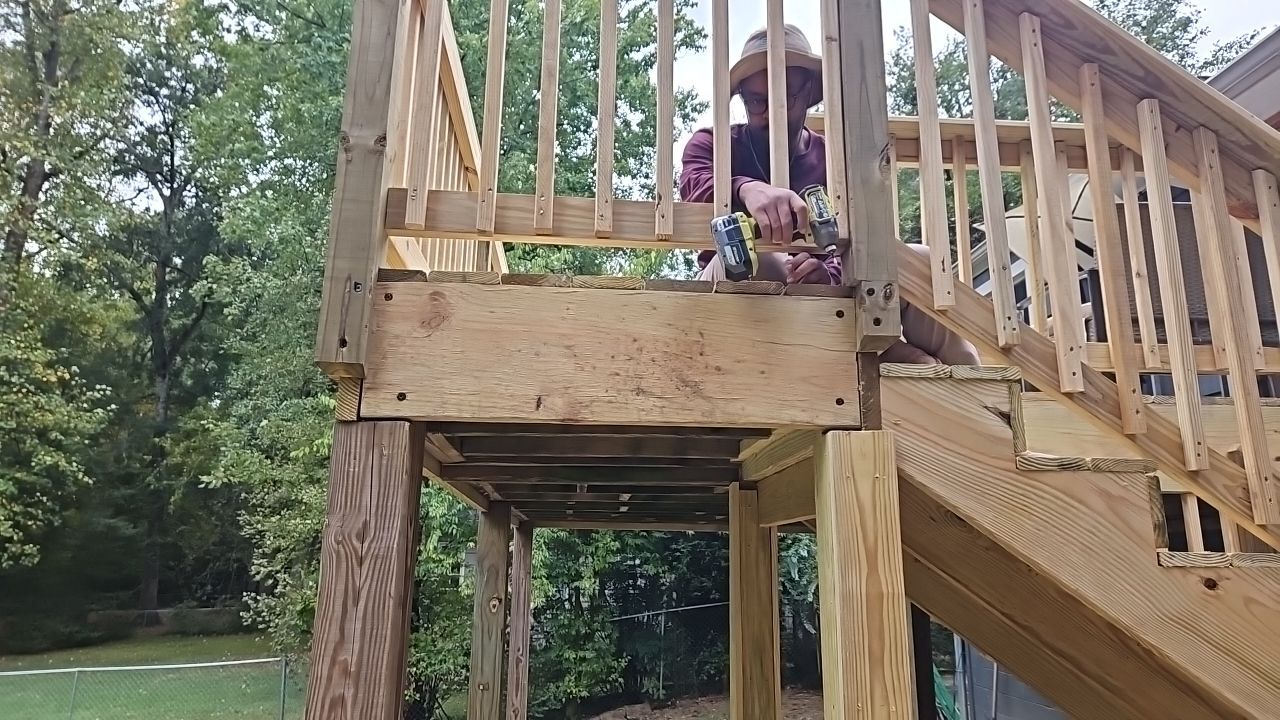 Windsor Blvd - Deck Installation by Pillar and Pine