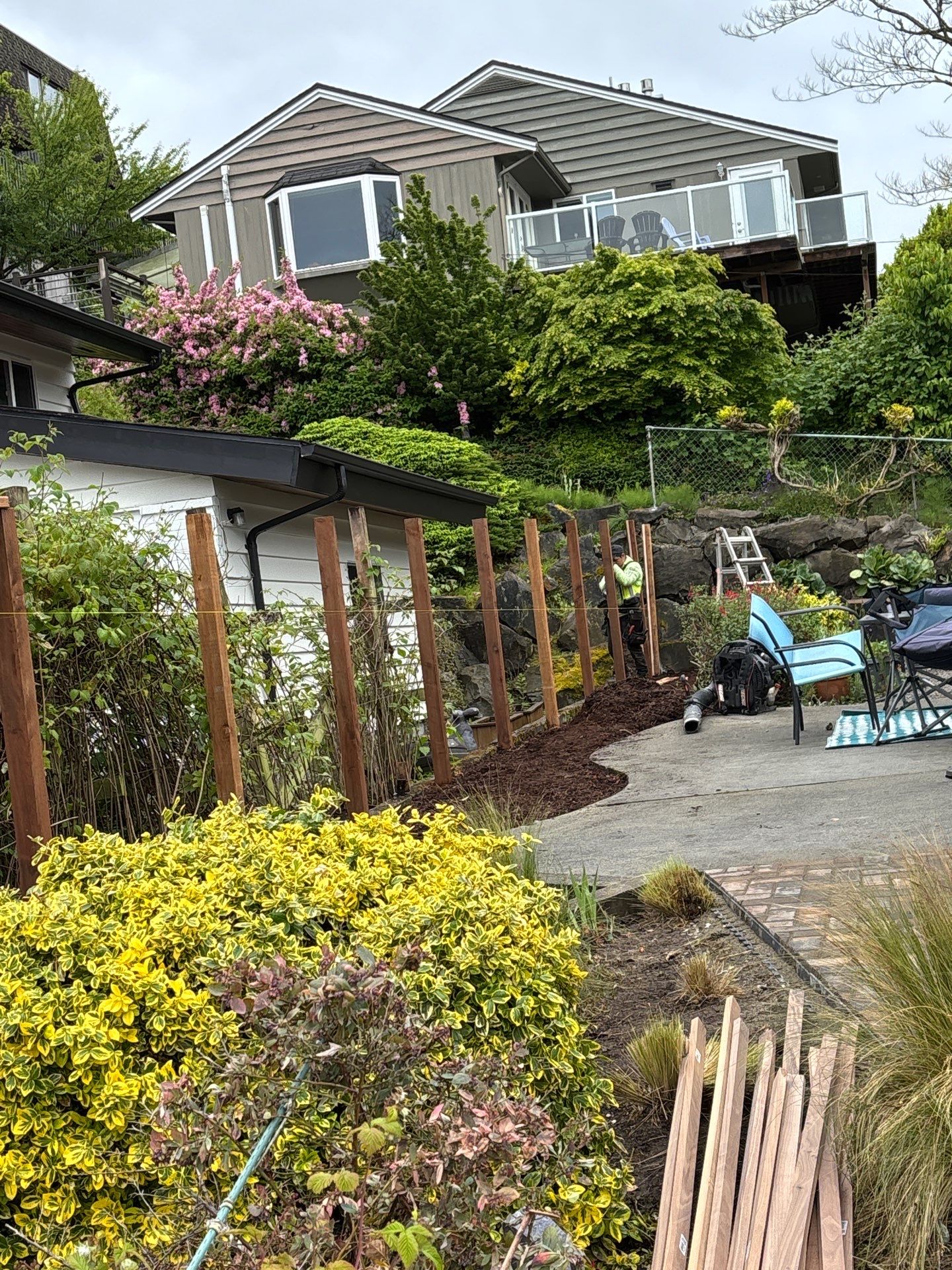 Retaining Wall & Fence Installation  by Jireh Asphalt & Concrete Inc 