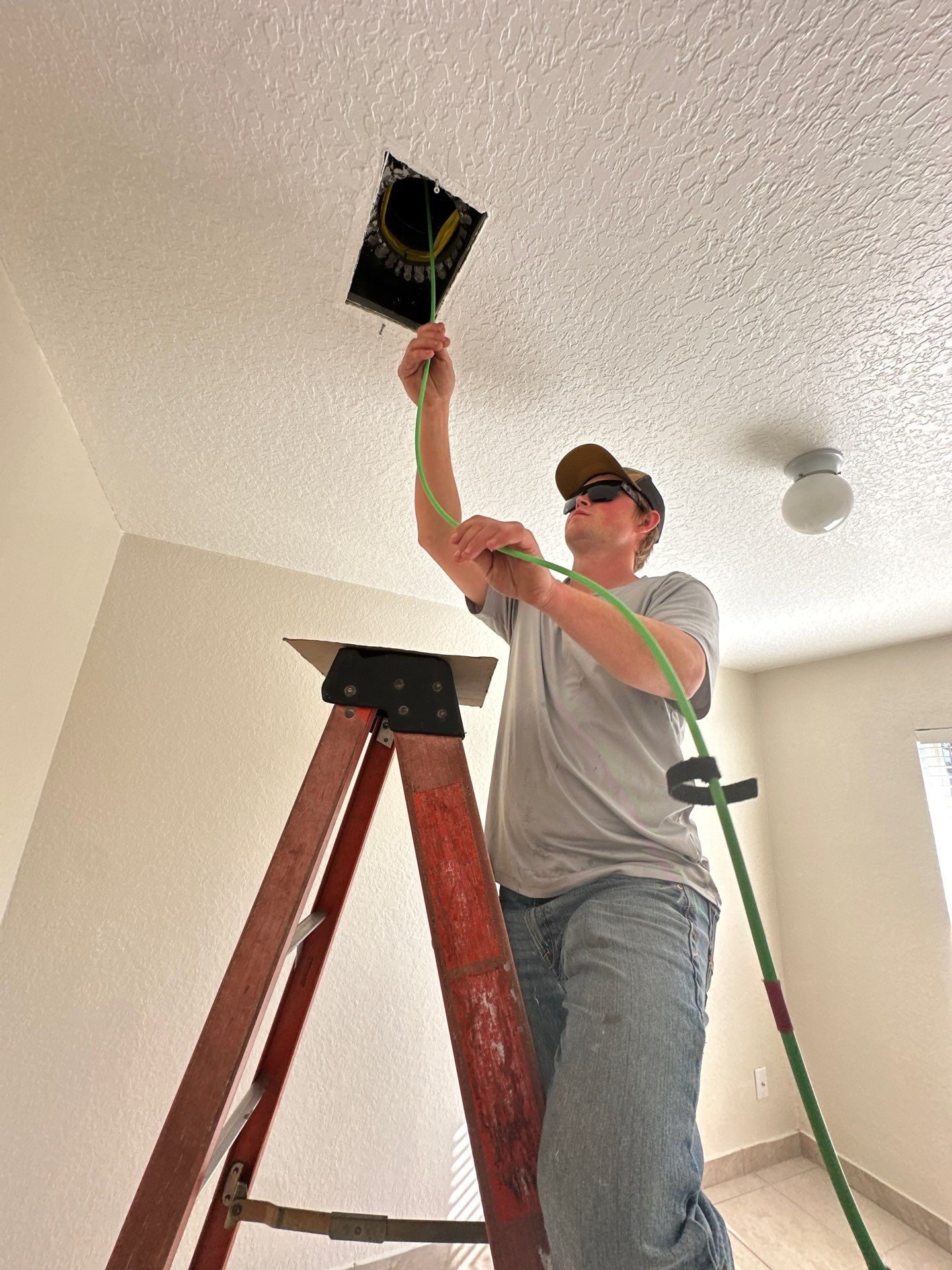 Air Duct and Dryer Vent Cleaning in Mascotte by Hygienic Air, Inc