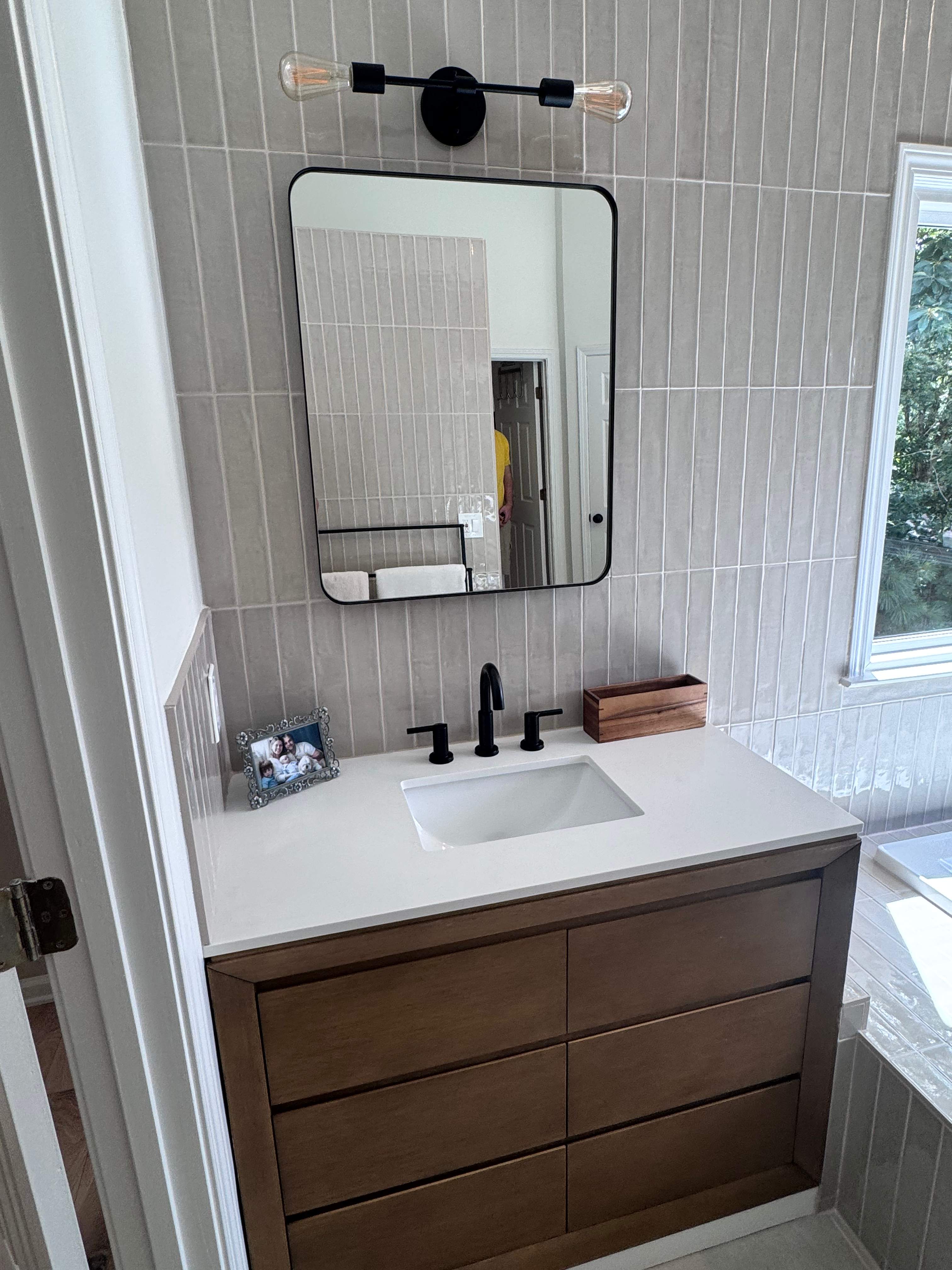 Master bathroom renovation by Prudencio
