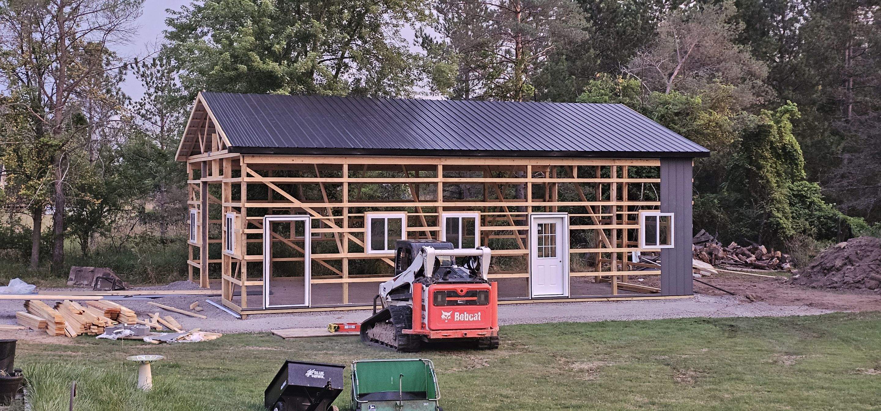 Polebarn  by Horst Custom Homes 