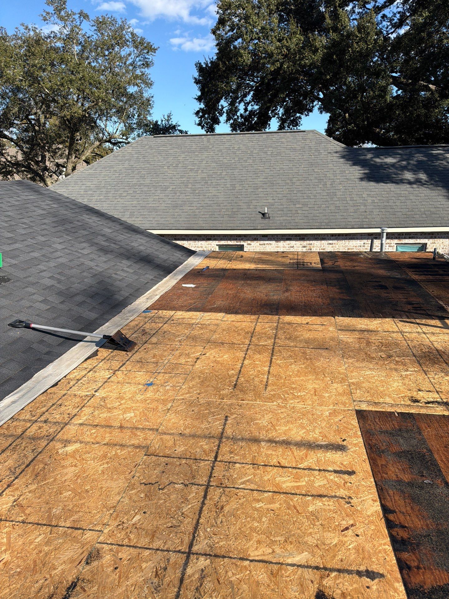 Roof Replacement in New Orleans by HDS Contractors