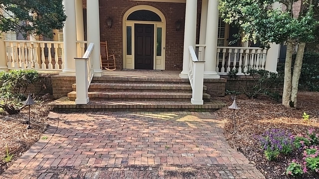 House Wash using cleaner by Power Wash Masters LLC