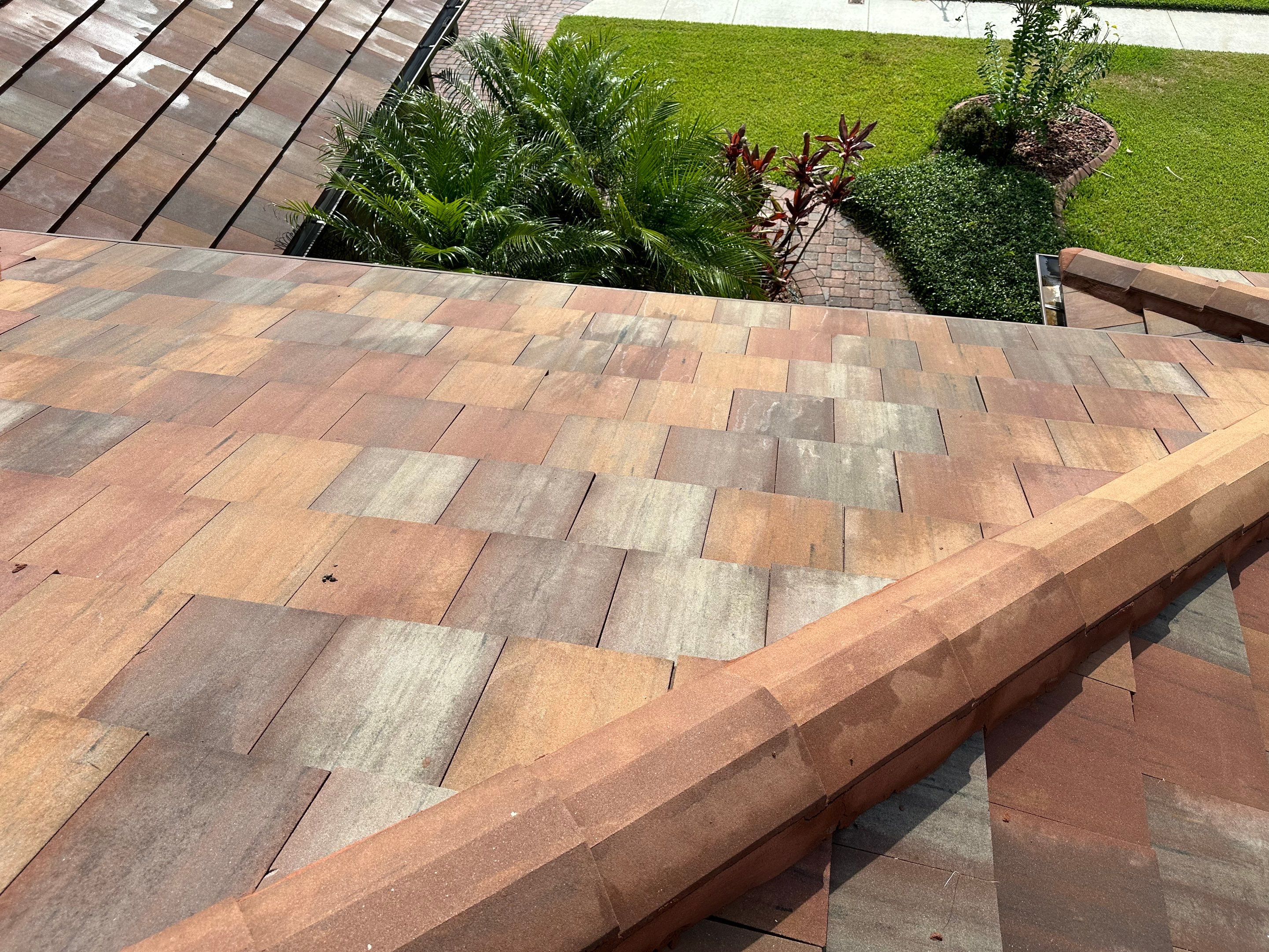 🏡 Tile Roof Cleaning – Gamble Creek Estates, Parrish, FL by Sunshine AquaWash