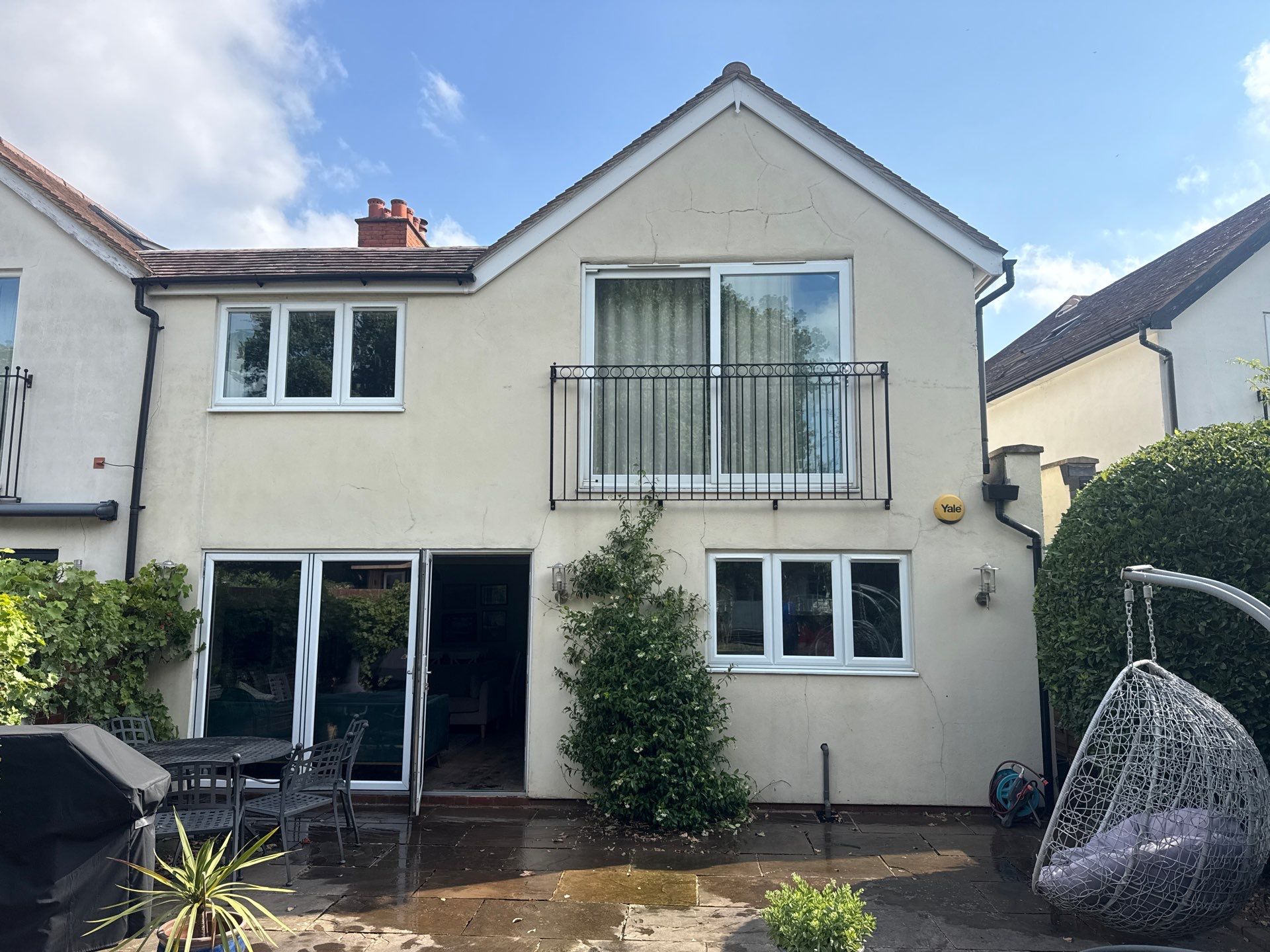Render Cleaning by Ges Exterior Cleaning ltd