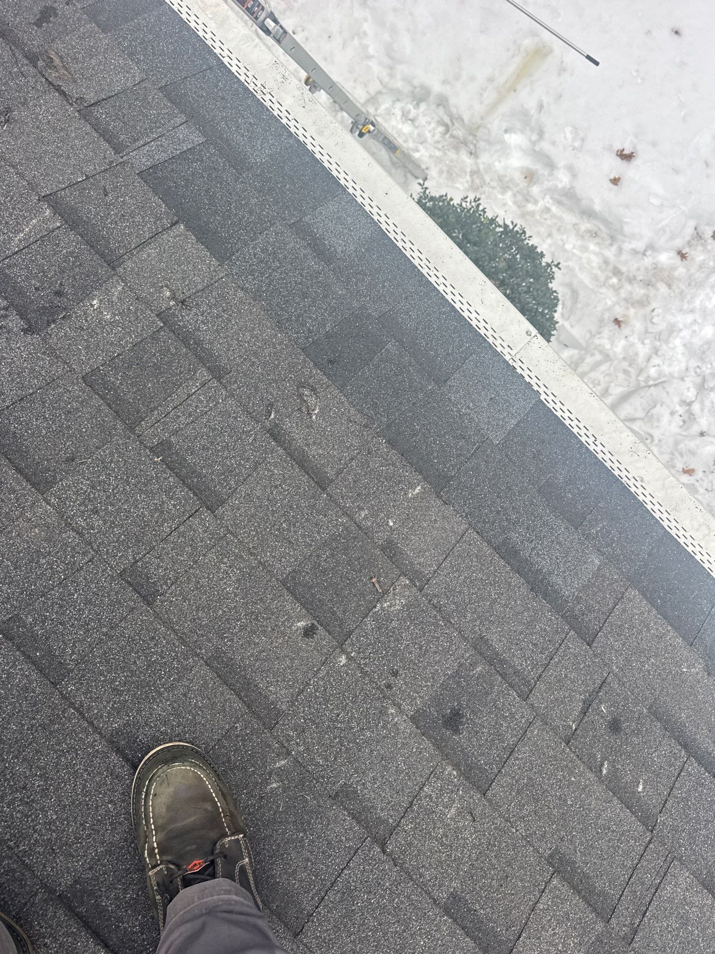 Ice Dam Removal & Snow Removal in Billerica, MA  by Mighty Dog Roofing of Greater Middlesex County