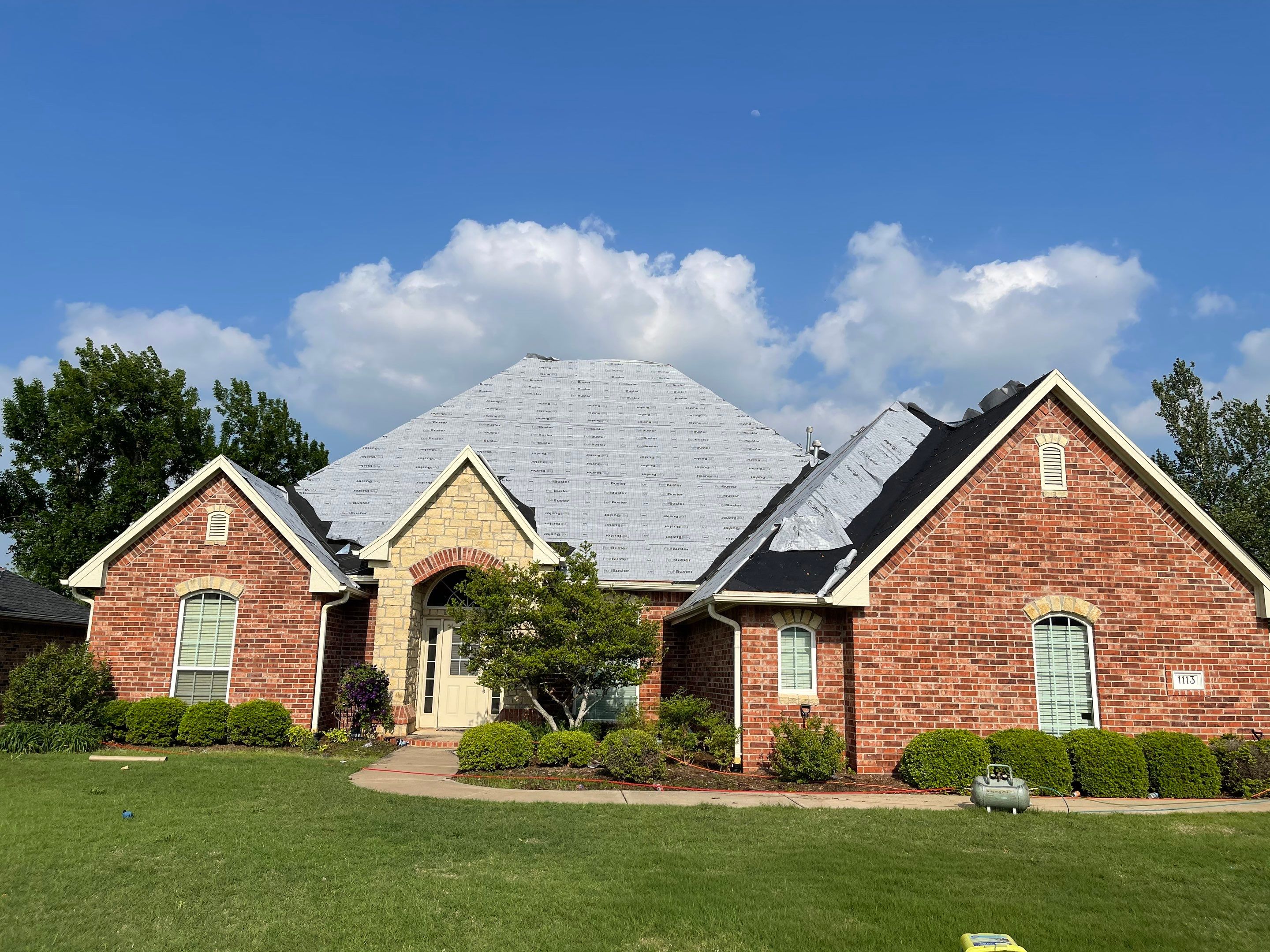 GAF - Weatherwood by Frontline Roofing and Construction