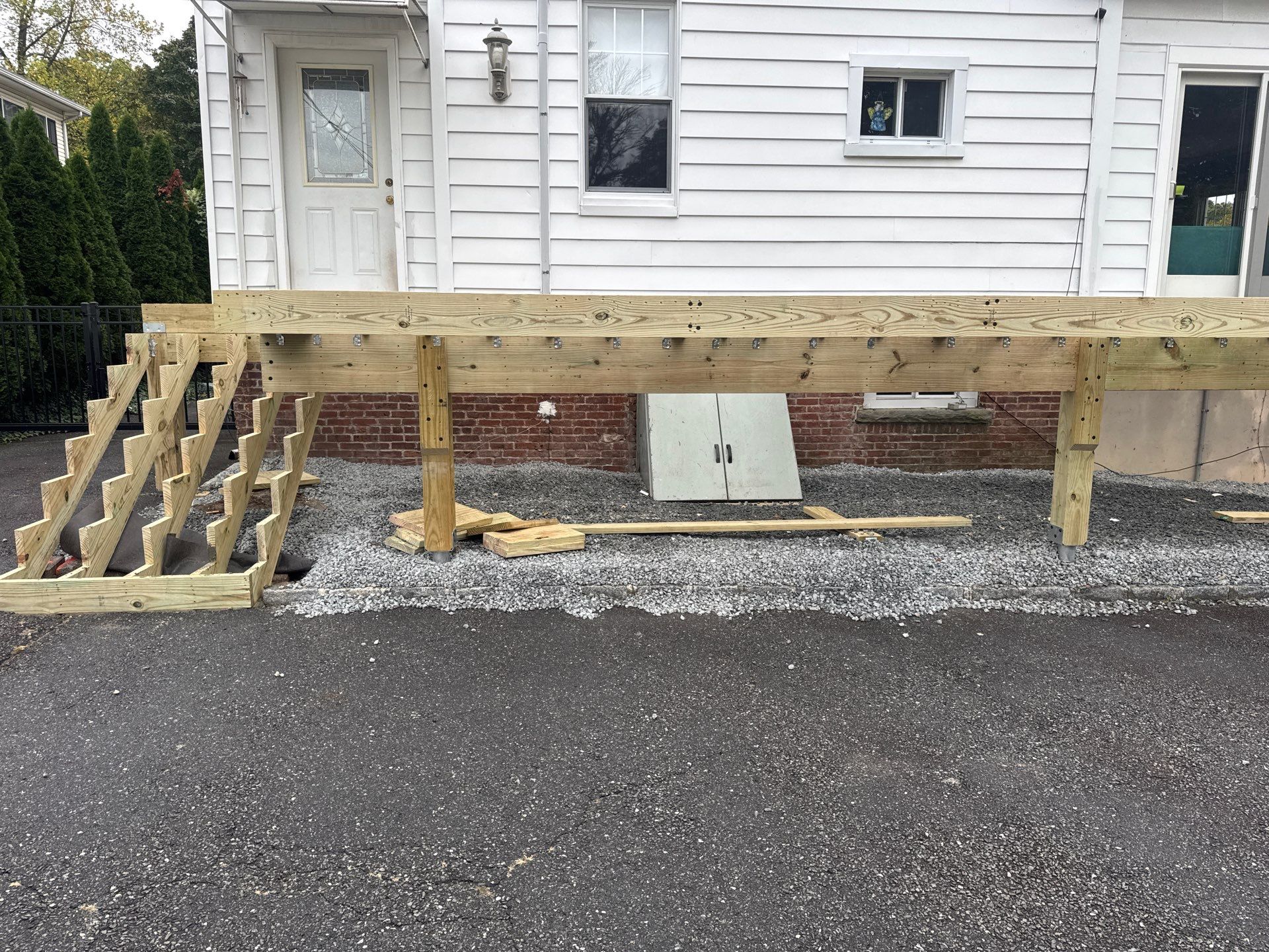 new deck with cable rails in Montclair NJ by deck guardian