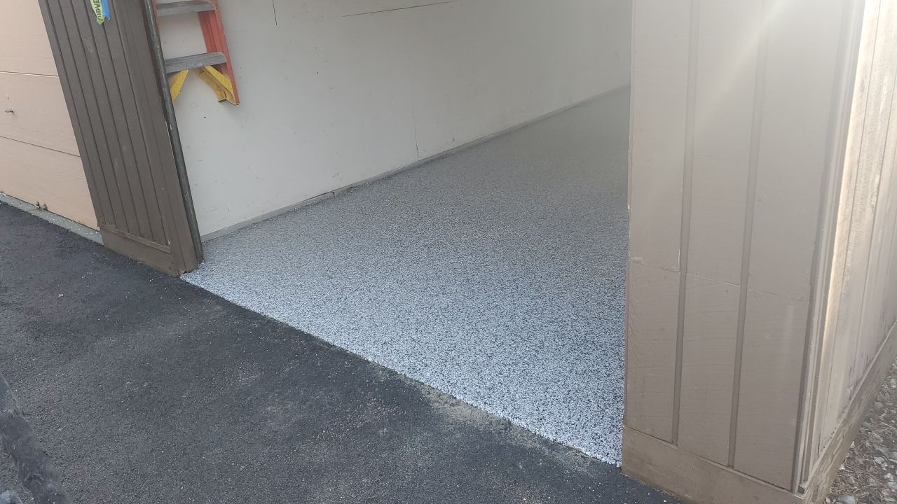 Garage in Nashua, NH 03062 by Symphony Concrete Coatings