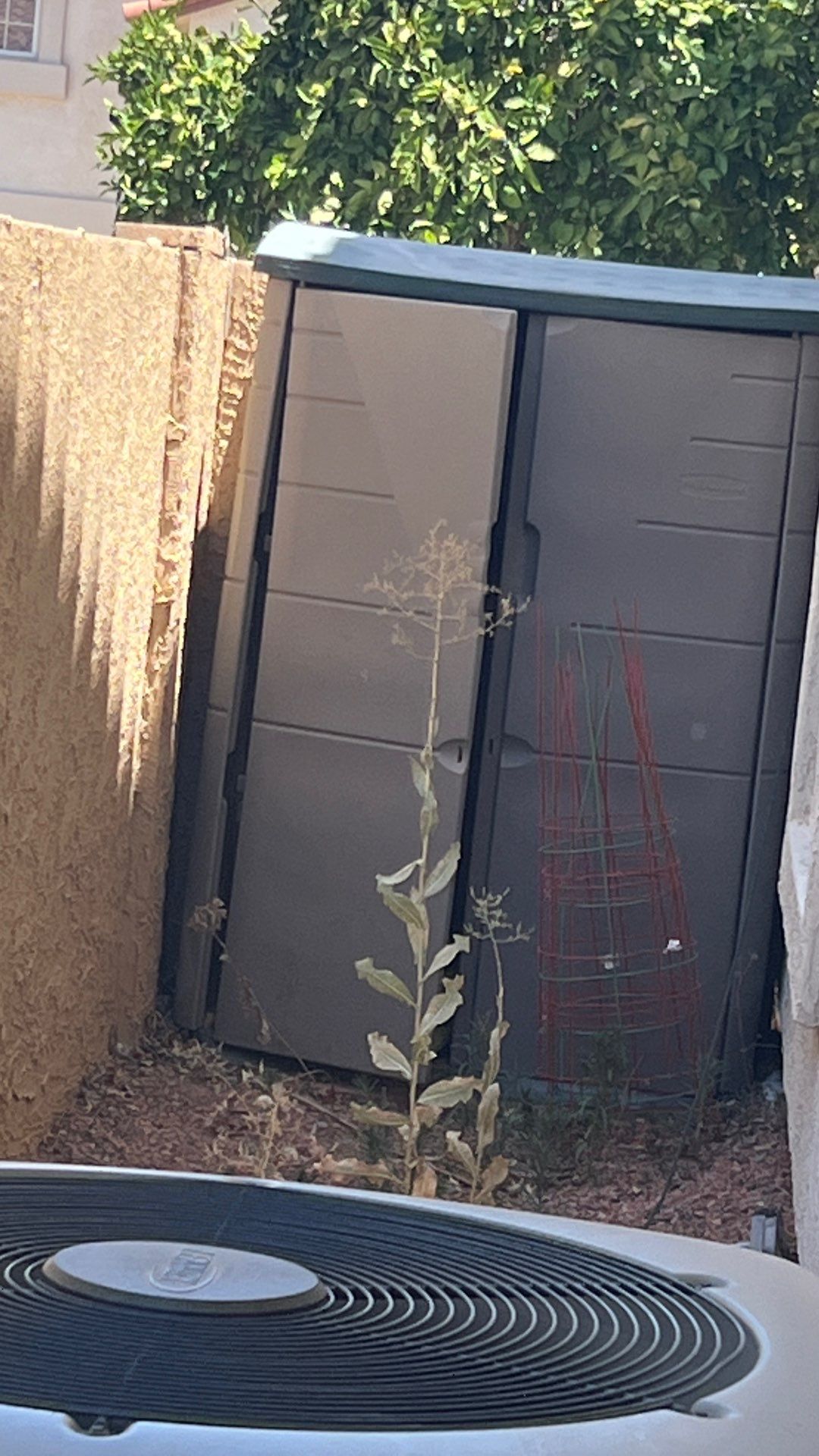 Exterior Painting using Dunn-Edwards EVERSHIELD®  by Crash of Rhinos Painting & Garage Floors