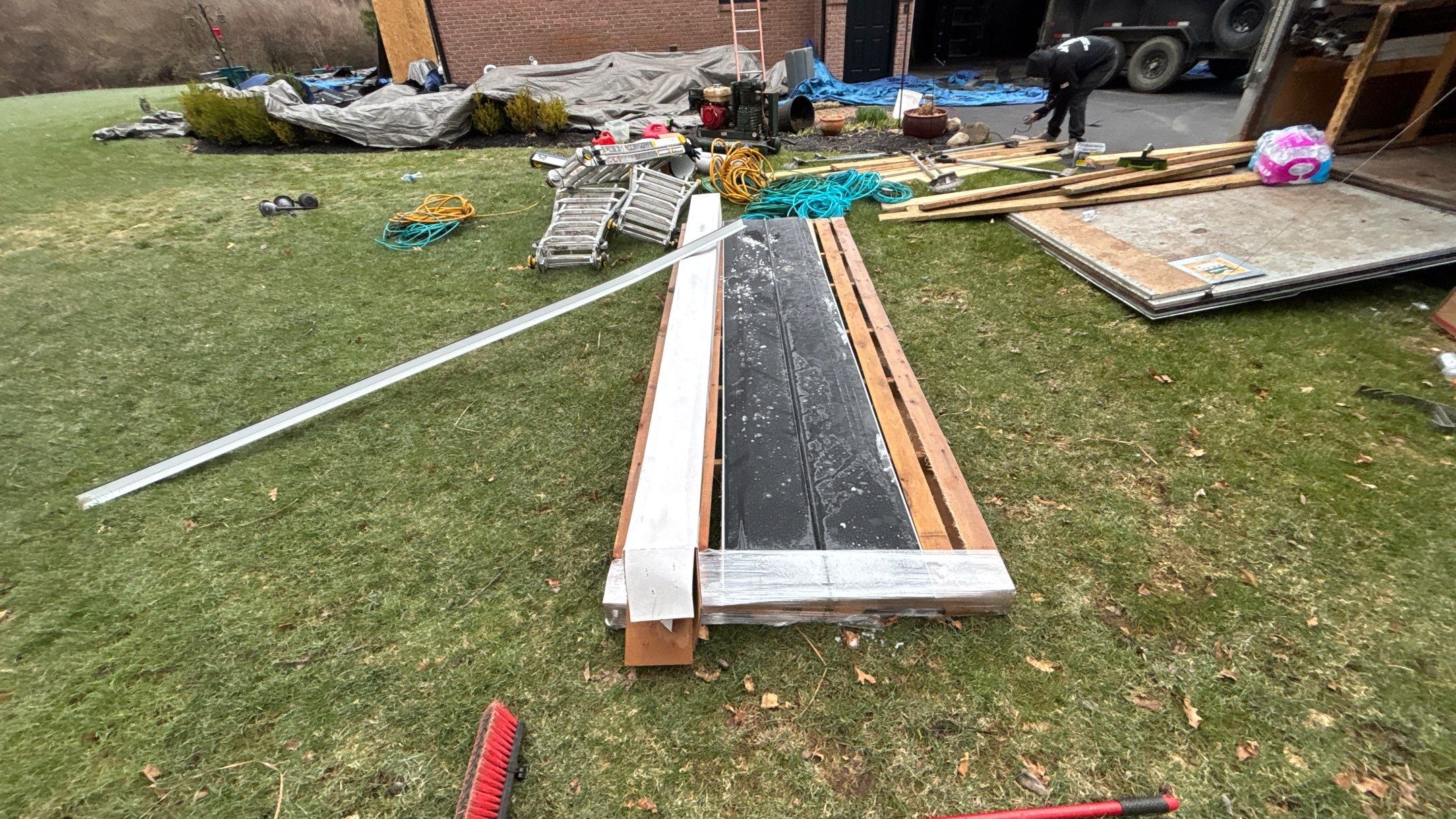 Roof Replacement using Owens Corning Onyx Black by 180 Contractors