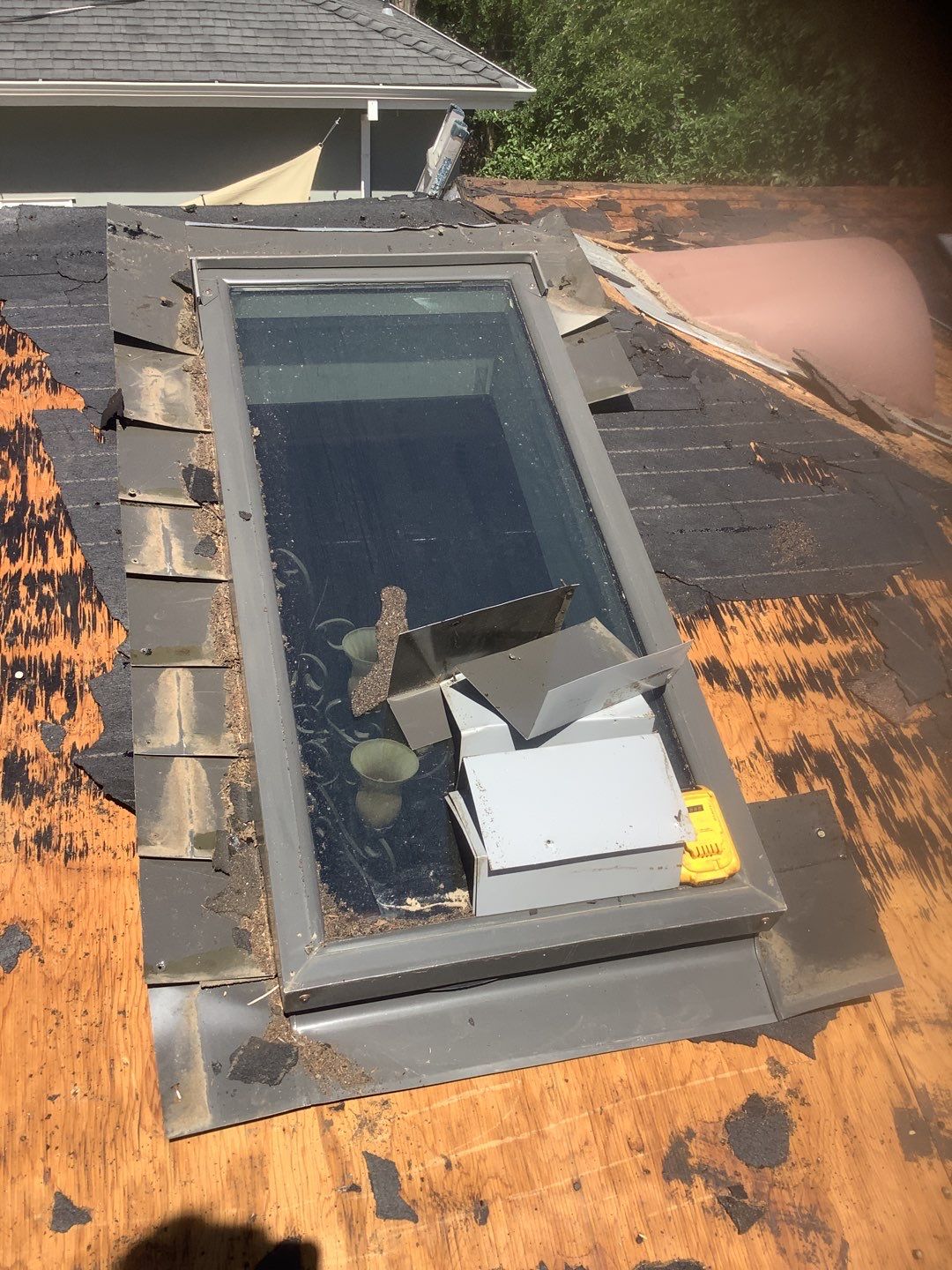 Residential Roofing Installation using Owens Corning Roofing Shingles by Byers Enterprises 