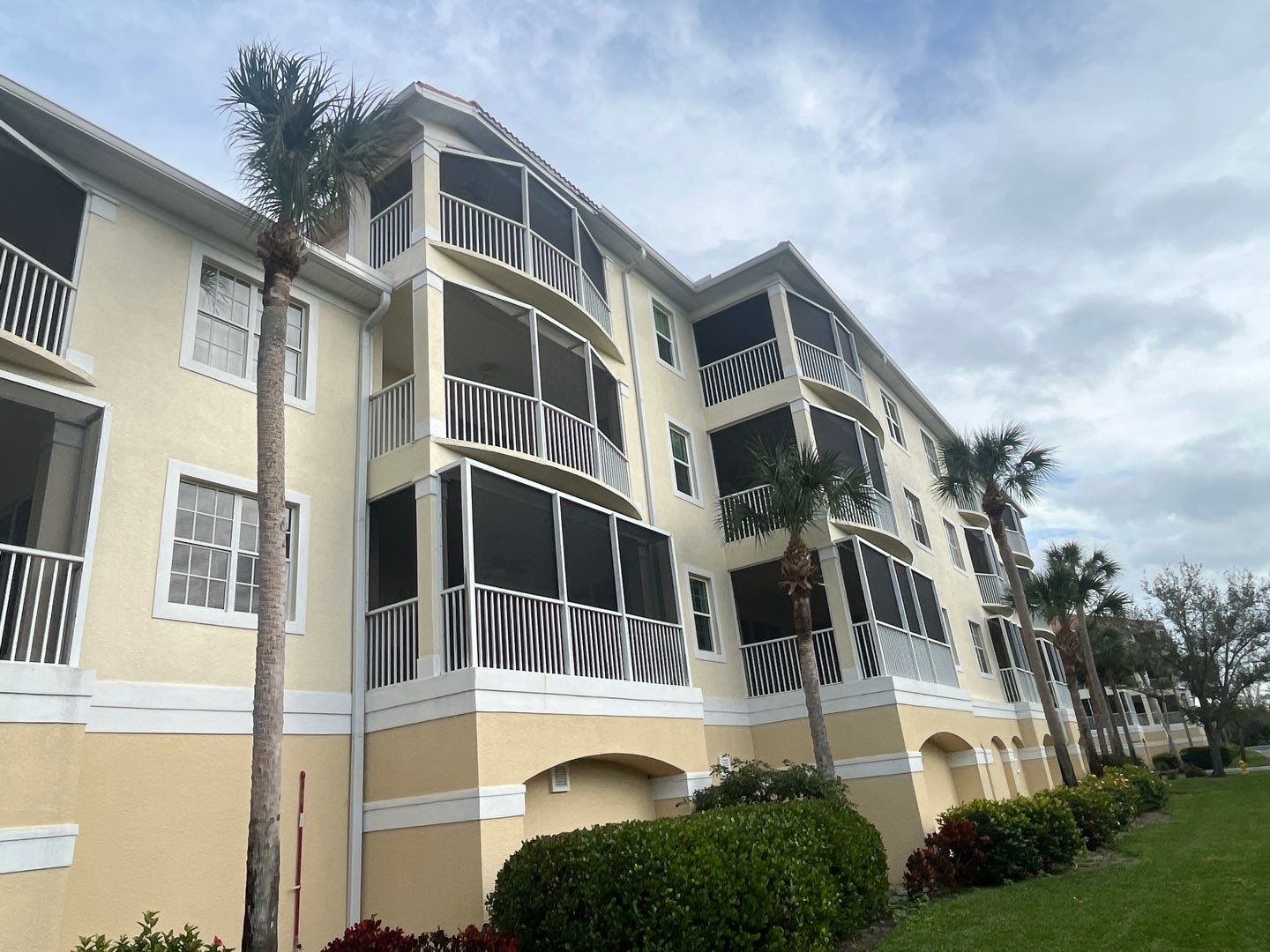 Residential Gutter Upgrade in Fort Myers FL by Gutter Professors