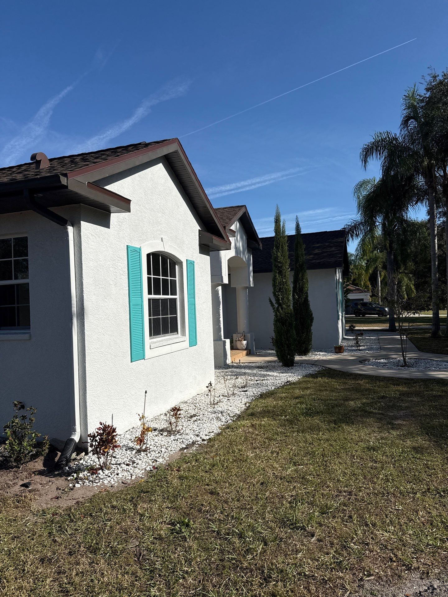 Gutter Guards Installation and New seamless gutters using Leaf Guard in Bradenton Fl by Gutter Professors